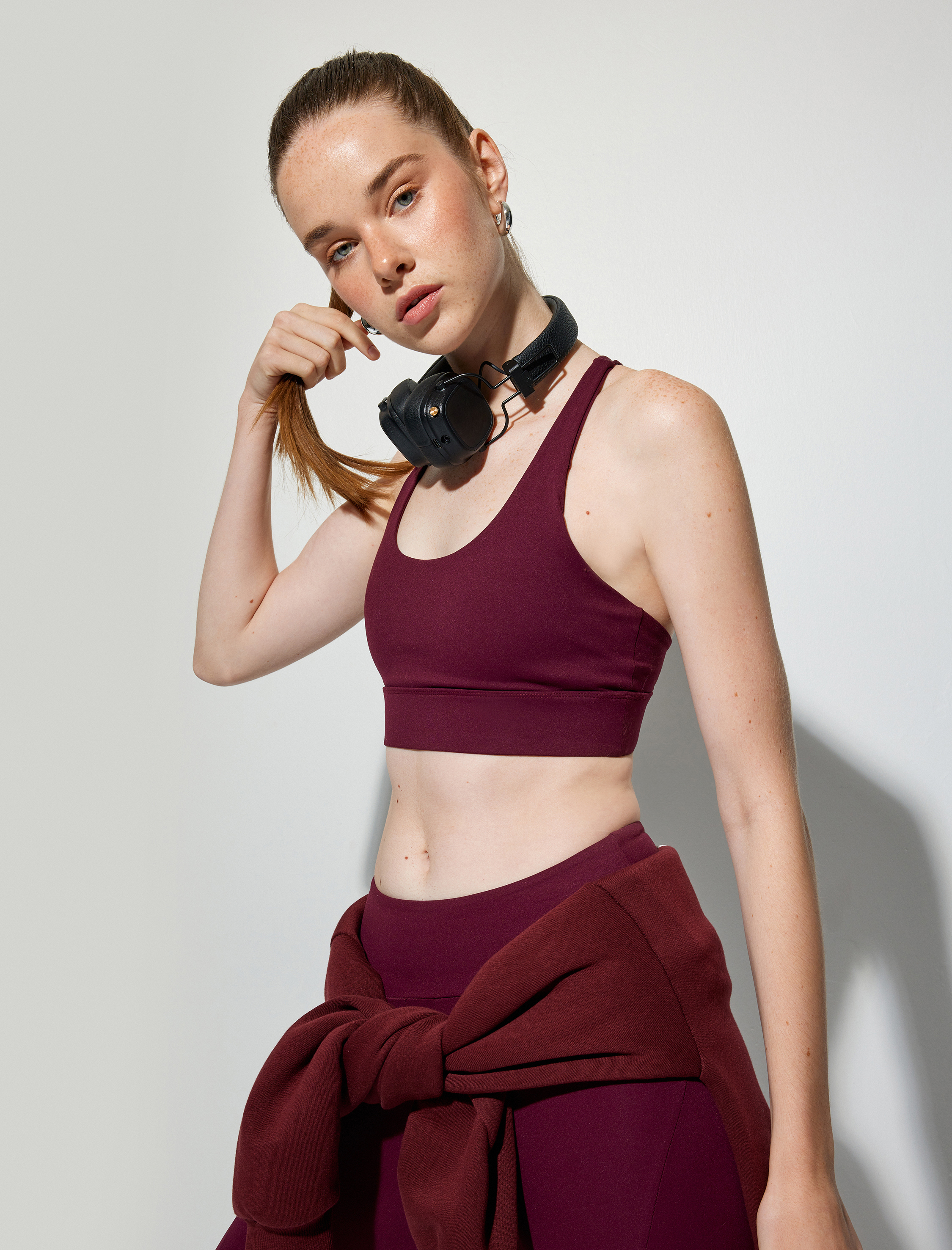   Sporcu Sütyeni Kaplı Arkası Çapraz Askılı Kare Yaka Slim Fit