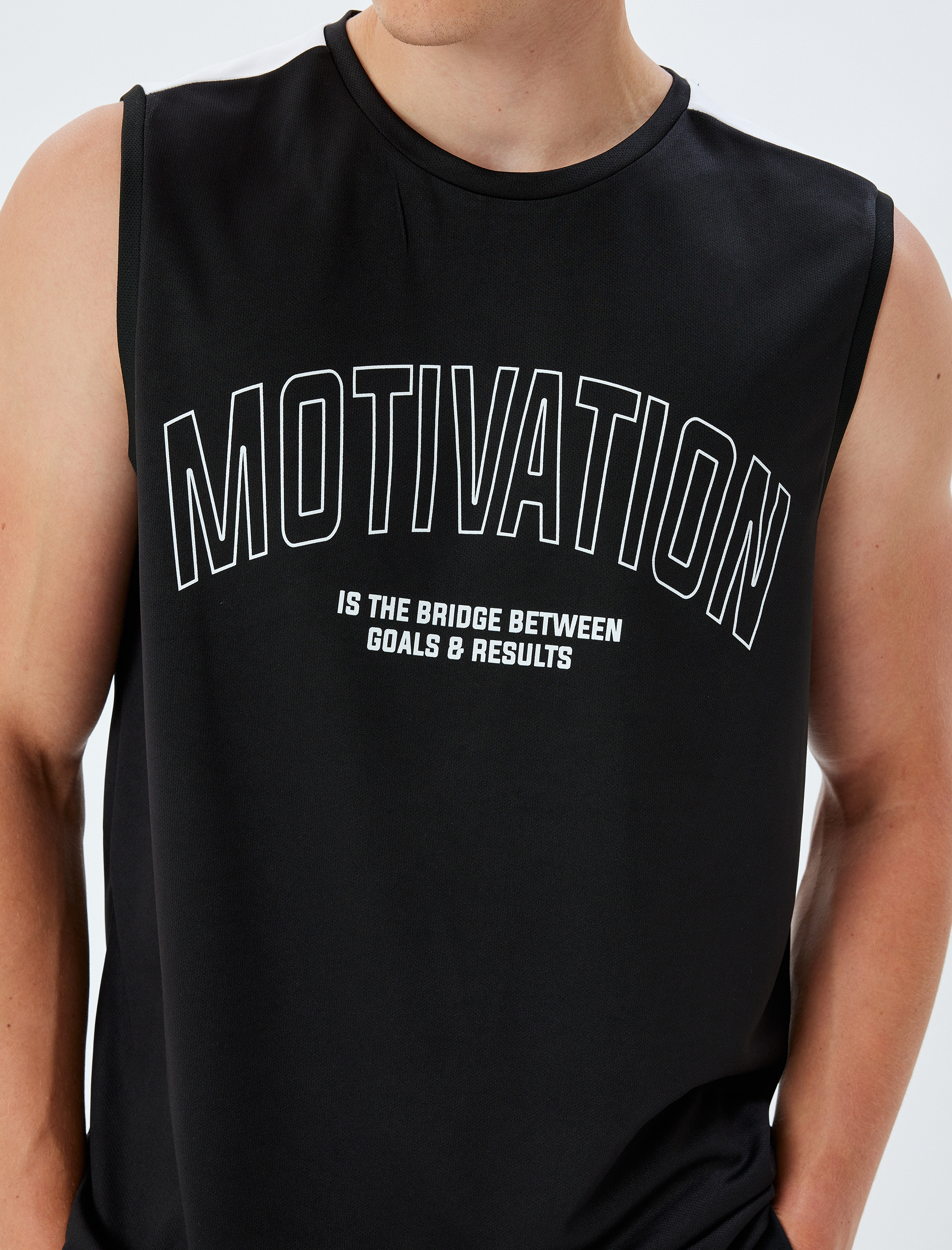   Slogan Baskılı Bisiklet Yaka Kolsuz Spor Atlet