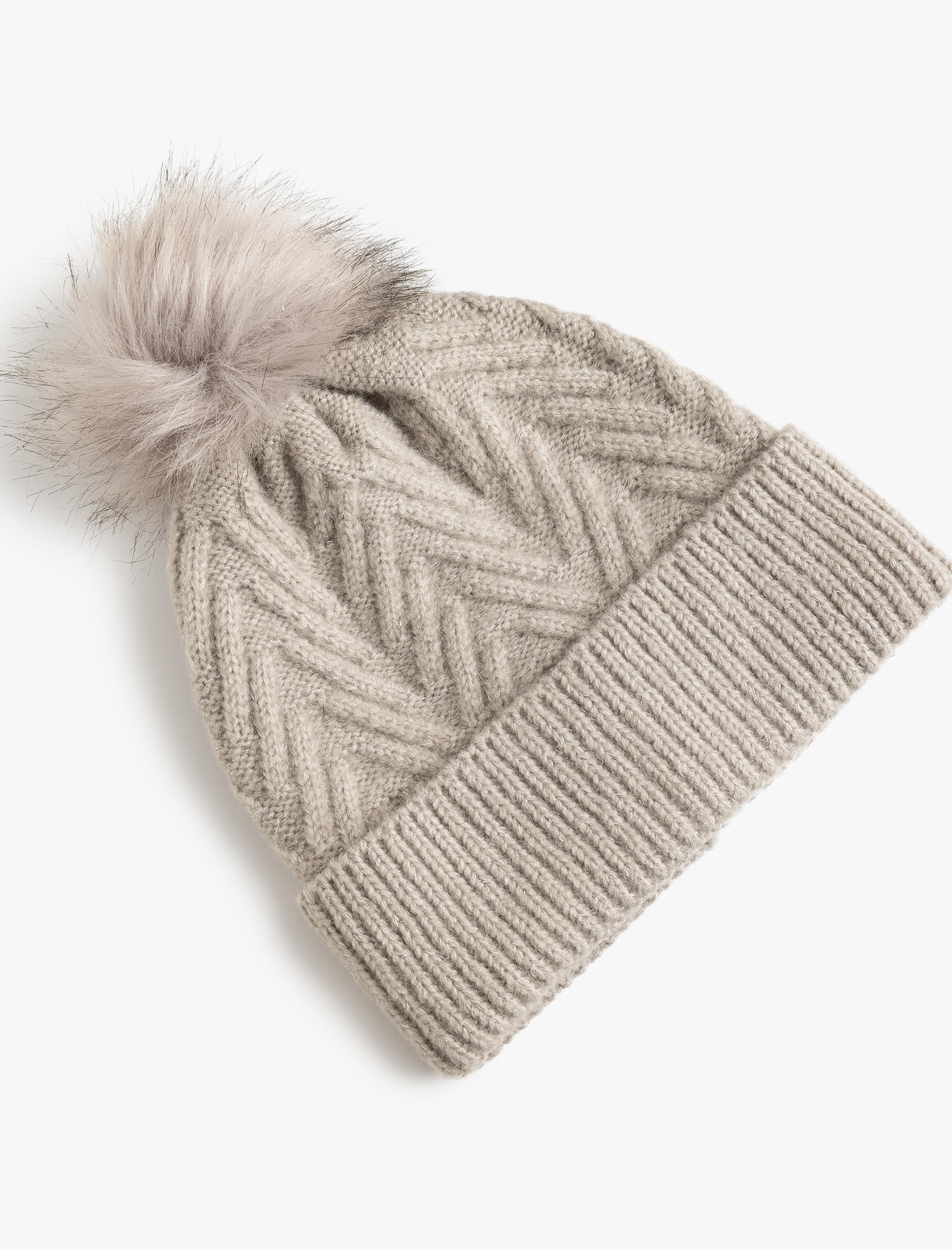  Kadın Örgü Bere Ponpon Detaylı Dokulu Katlı