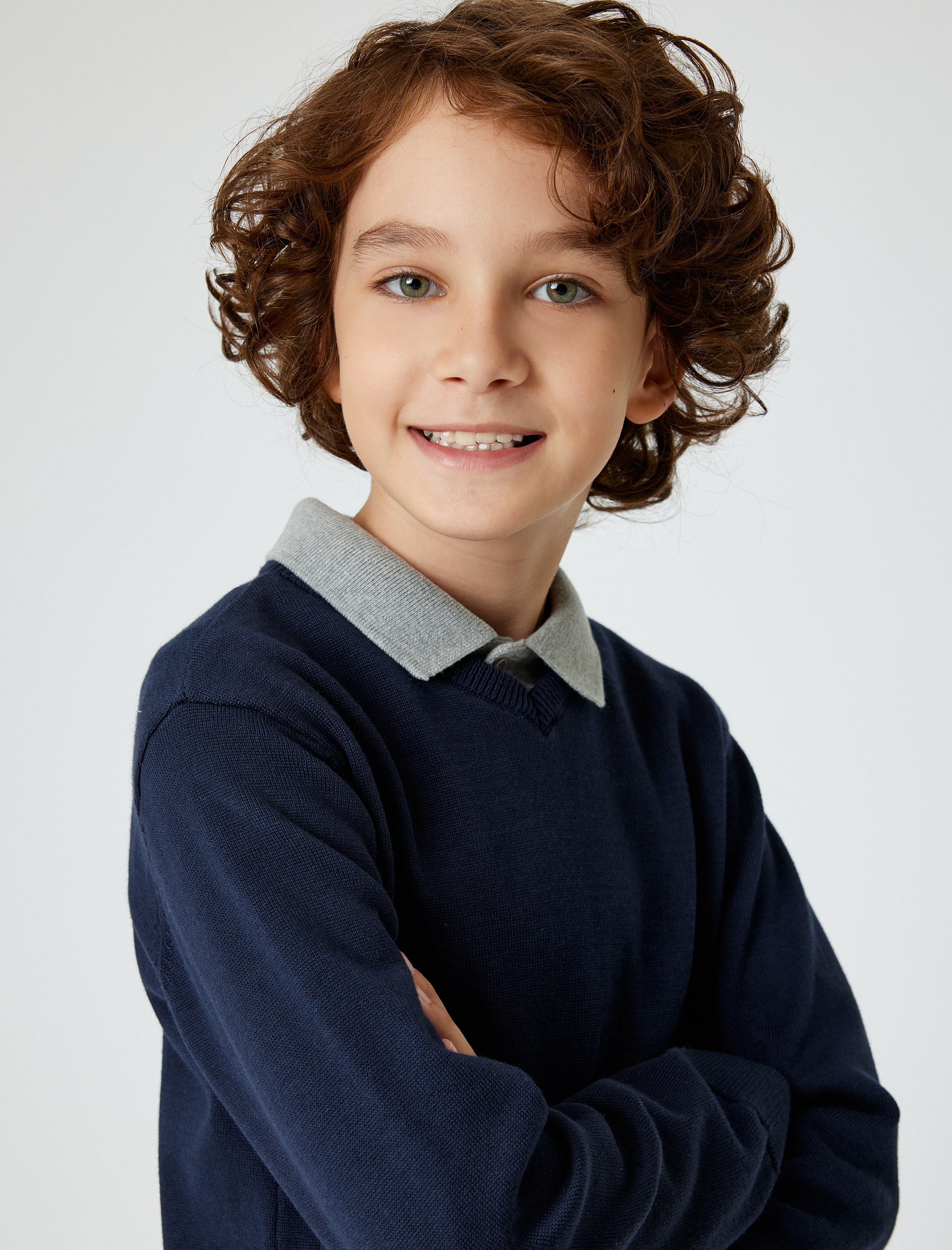  Erkek Çocuk V Yaka Uzun Kollu Pamuklu Basic Okul Kazağı