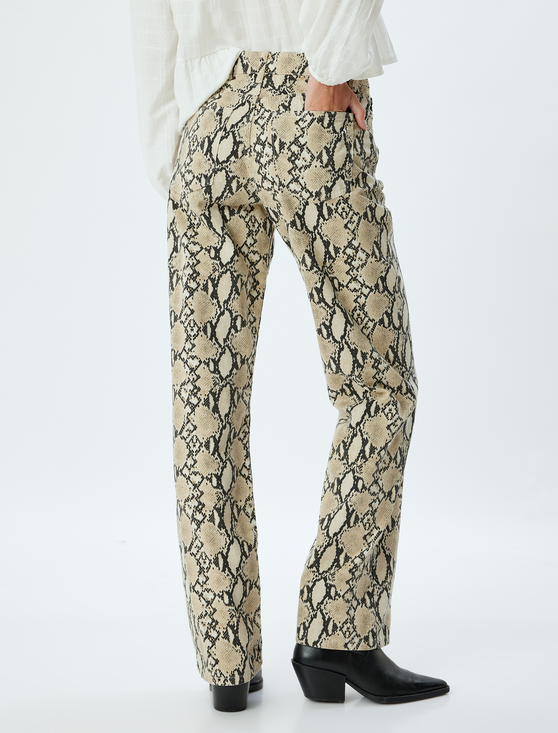   Yılan Derisi Görünümlü Düz Paça Düğmeli Pantolon - Straight Fit Jean