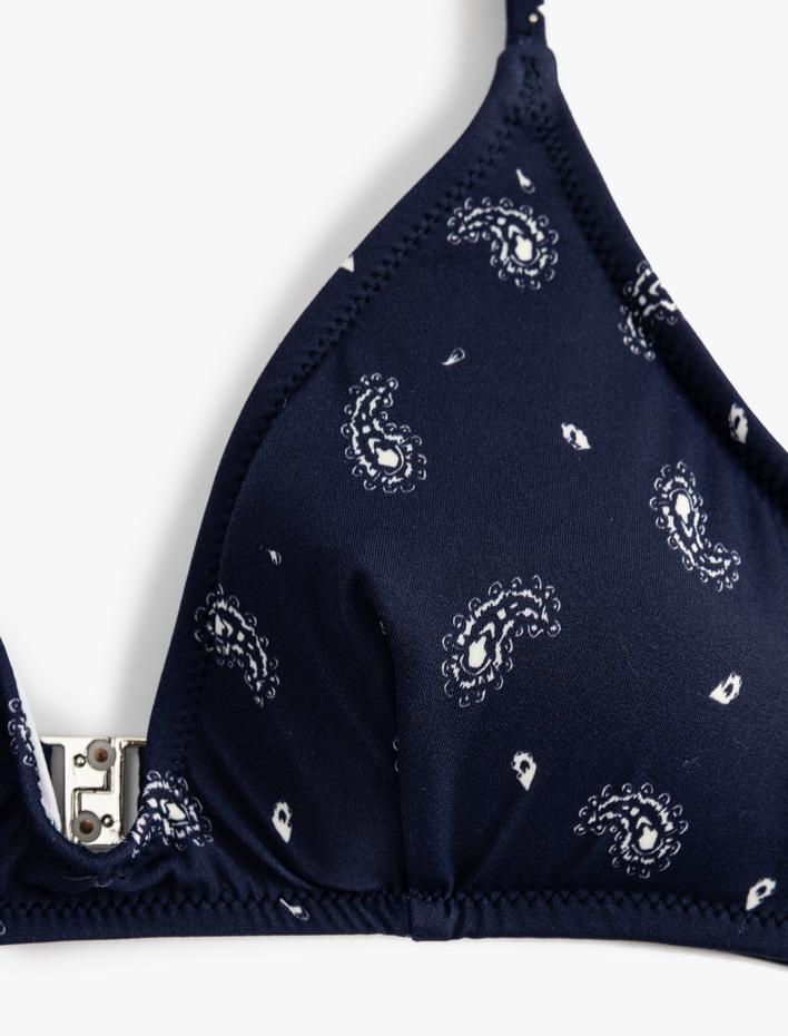  Askılı Üçgen Bikini Üstü