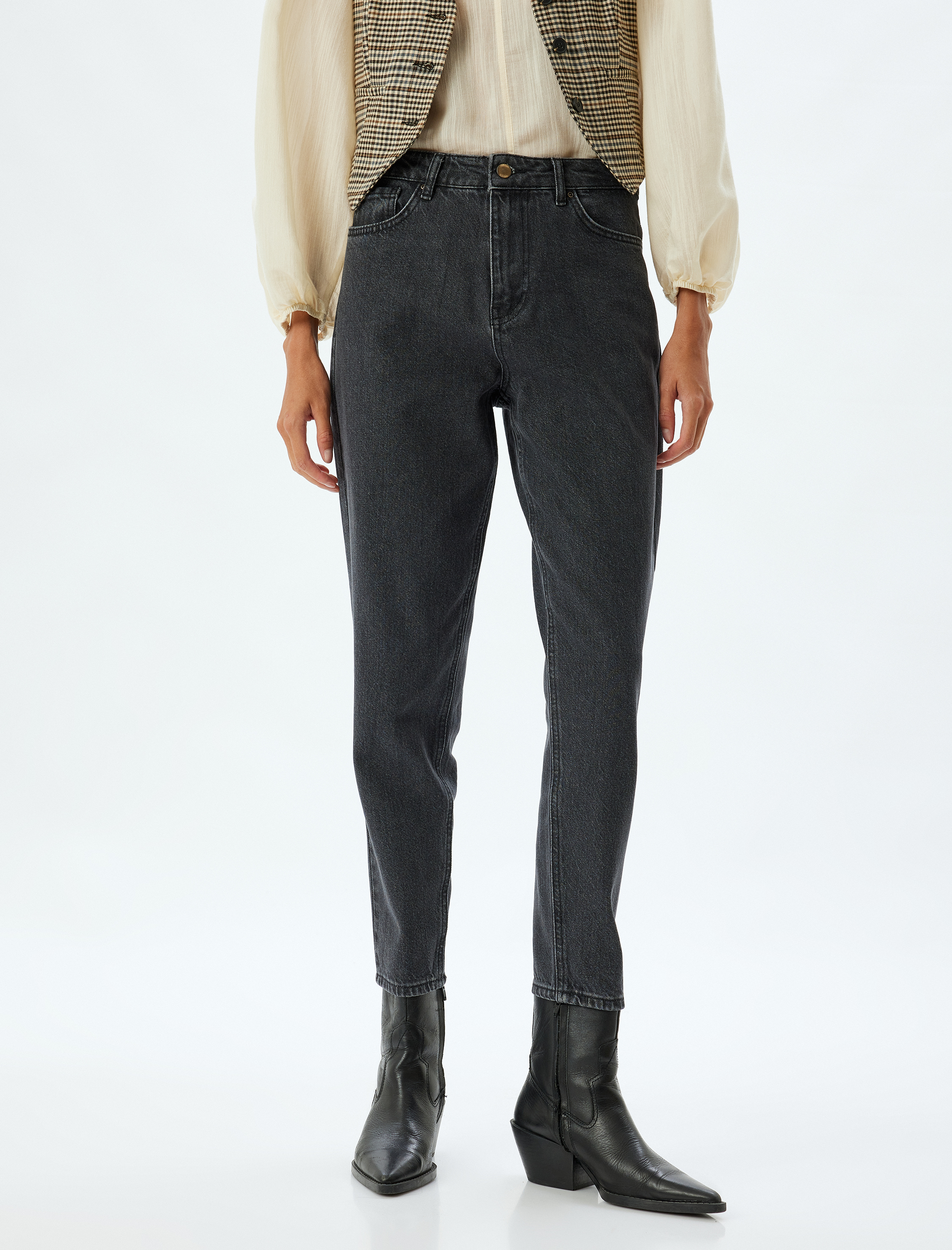 Düz Paça Kot Pantolon Normal Bel Düğmeli Cepli - Mom Jean