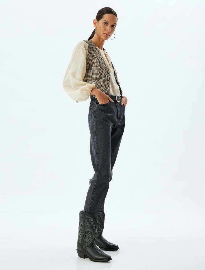  Düz Paça Kot Pantolon Normal Bel Düğmeli Cepli - Mom Jean