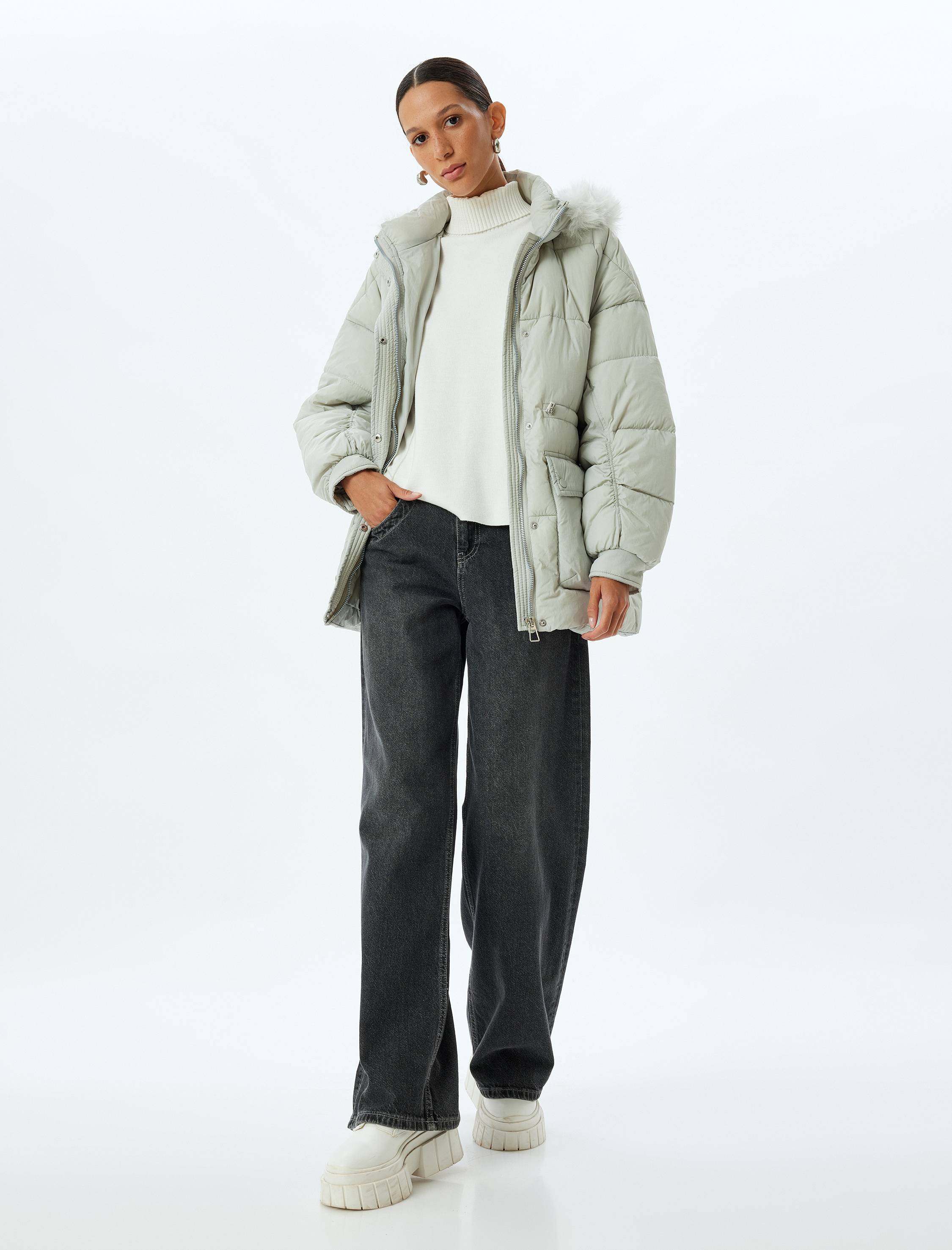   Oversize Kaban Kapüşonlu Yakası Suni Kürklü Su İtici Cepli Fermuarlı