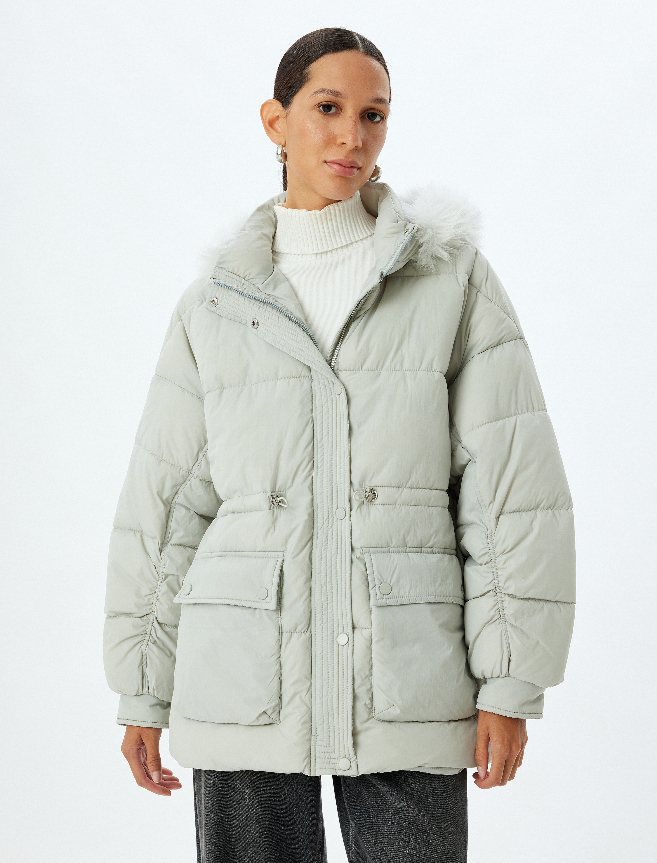   Oversize Kaban Kapüşonlu Yakası Suni Kürklü Su İtici Cepli Fermuarlı