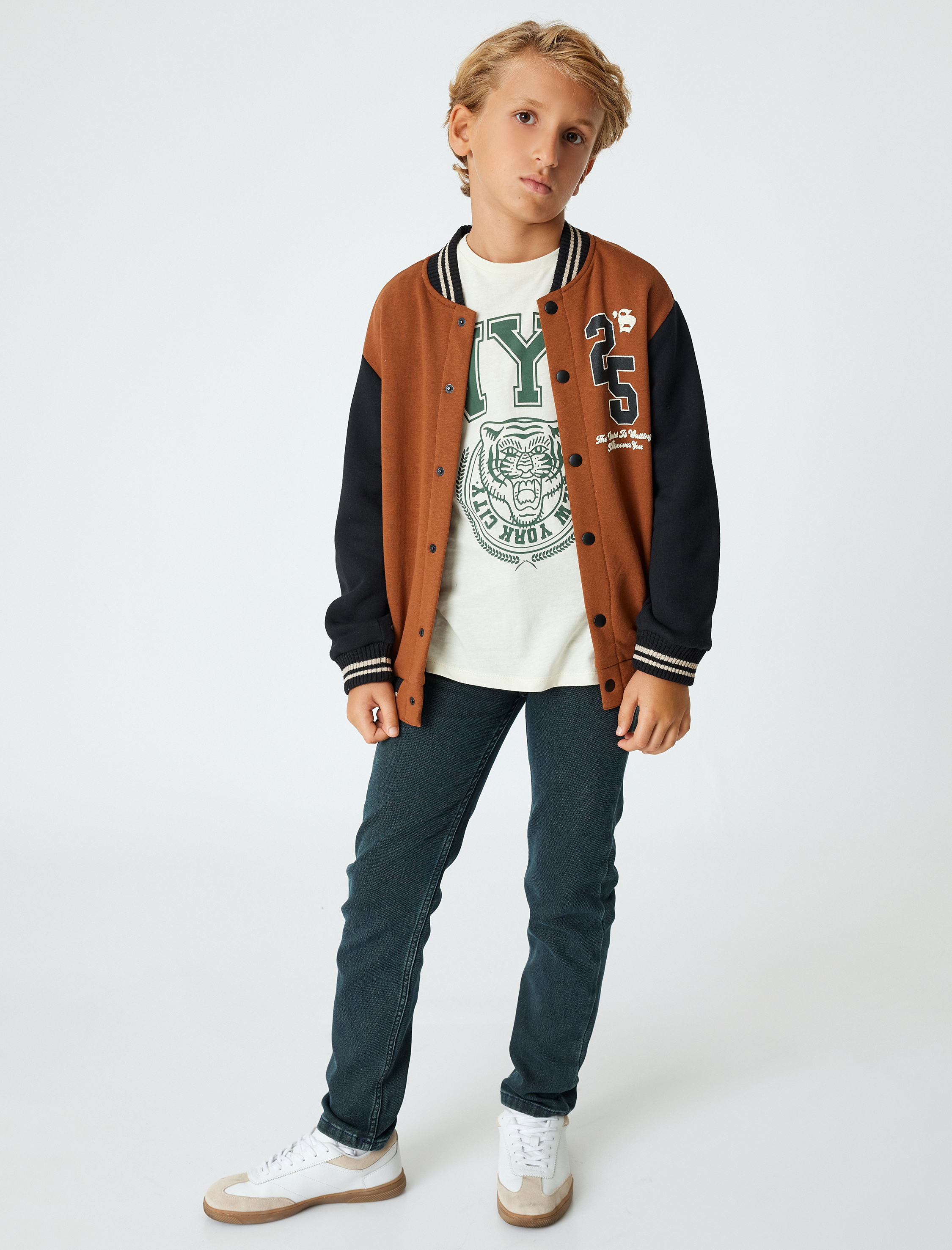  Erkek Çocuk Kolej Bomber Ceket Aplike Detaylı Çıtçıt Kapamalı Şardonlu