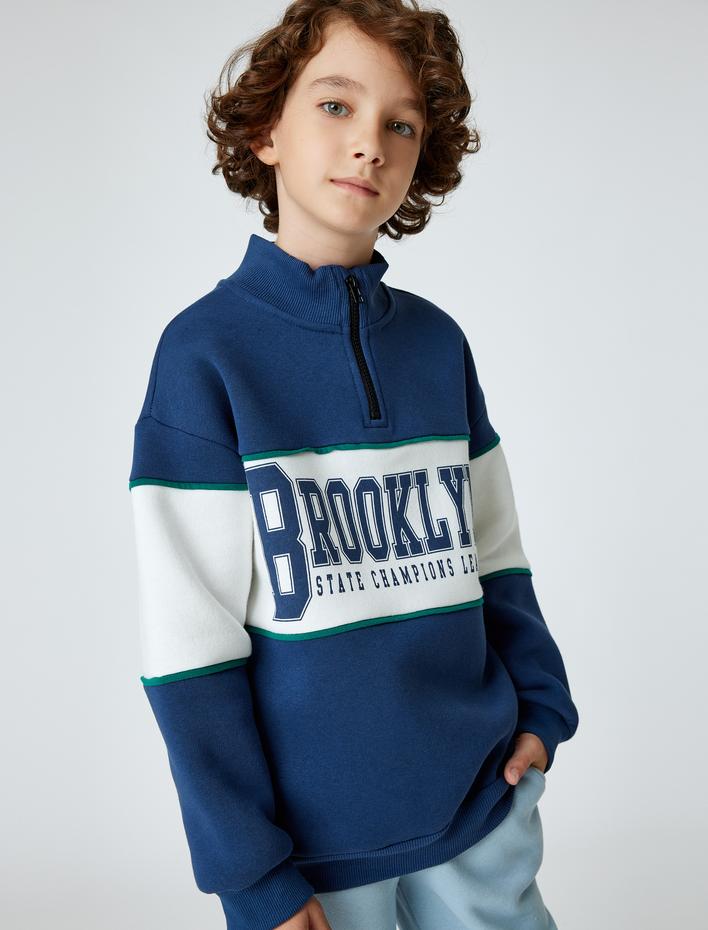 Erkek Çocuk Sweatshirt Dik Yaka Yarım Fermuarlı Baskı Detaylı Uzun Kollu Şardonlu