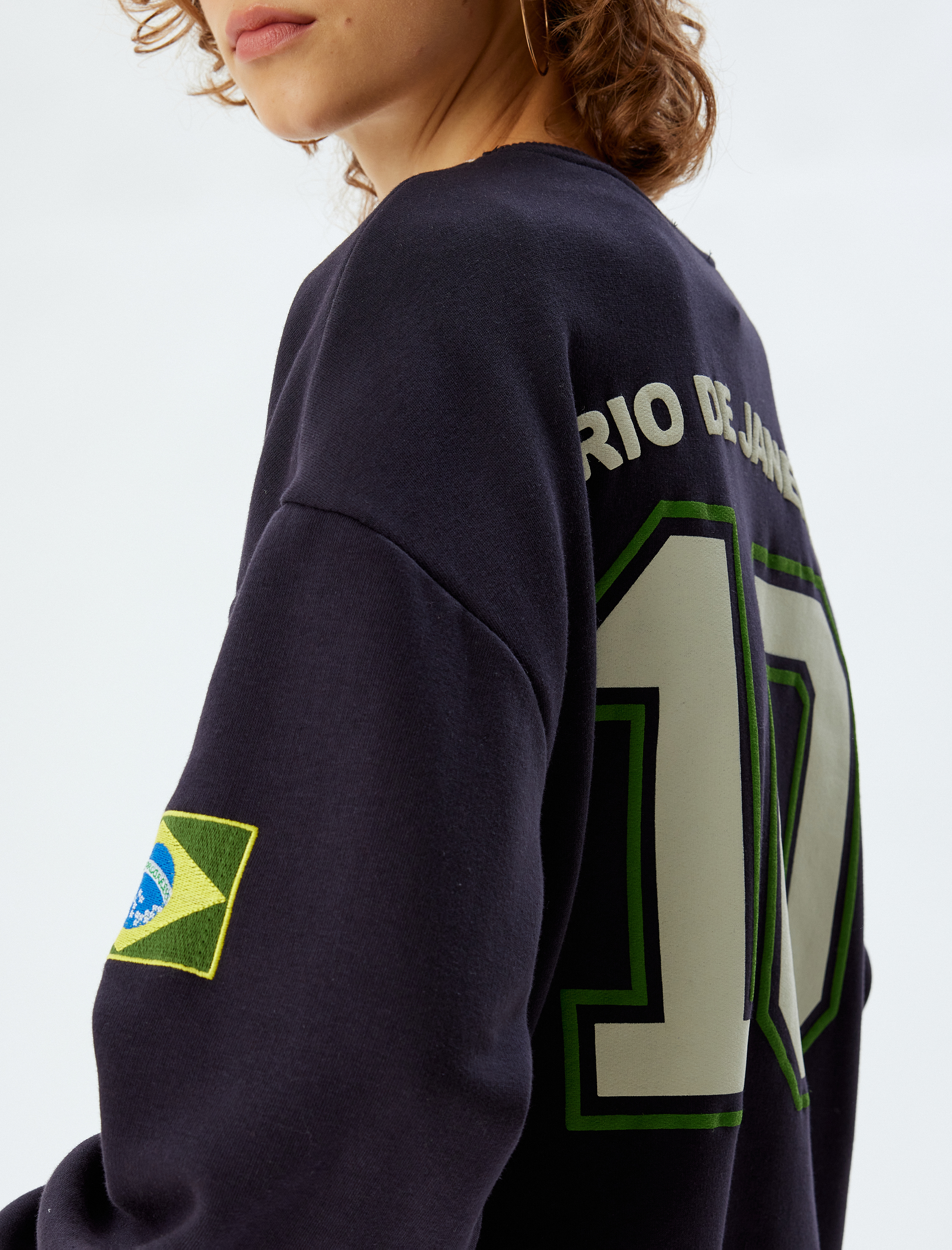   Arkası İşlemeli Sweatshirt Oversize Bisiklet Yaka Slogan Baskılı Şardonlu