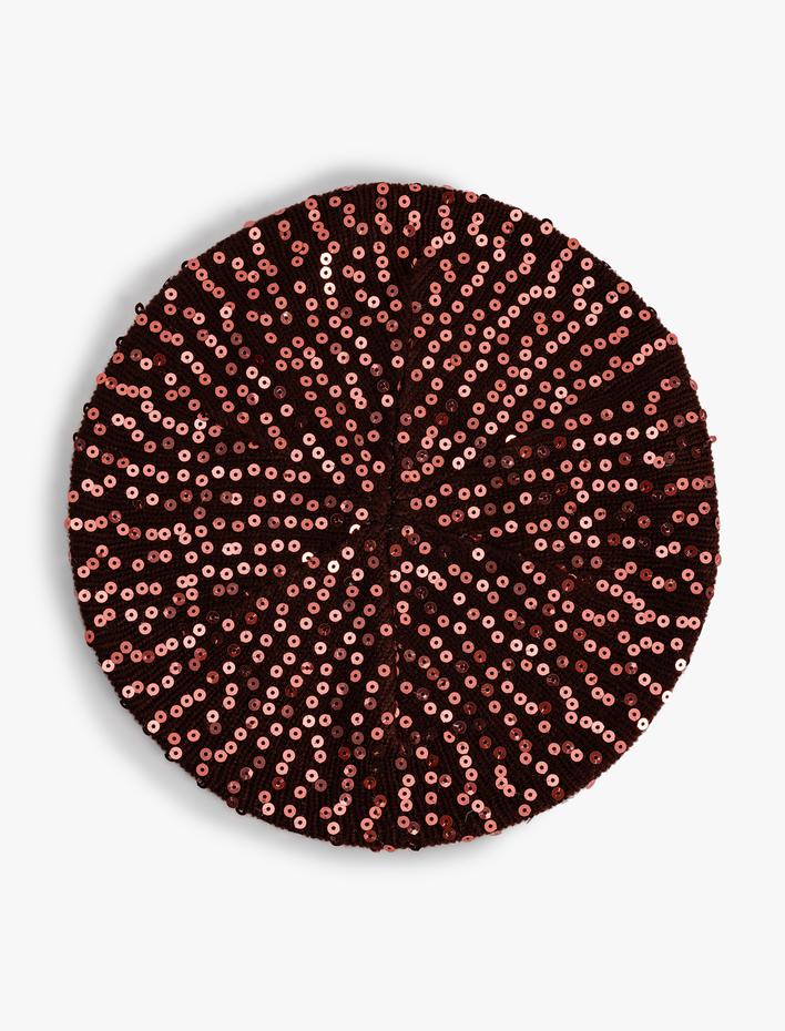 Kadın Ressam Şapka Pullu Payetli