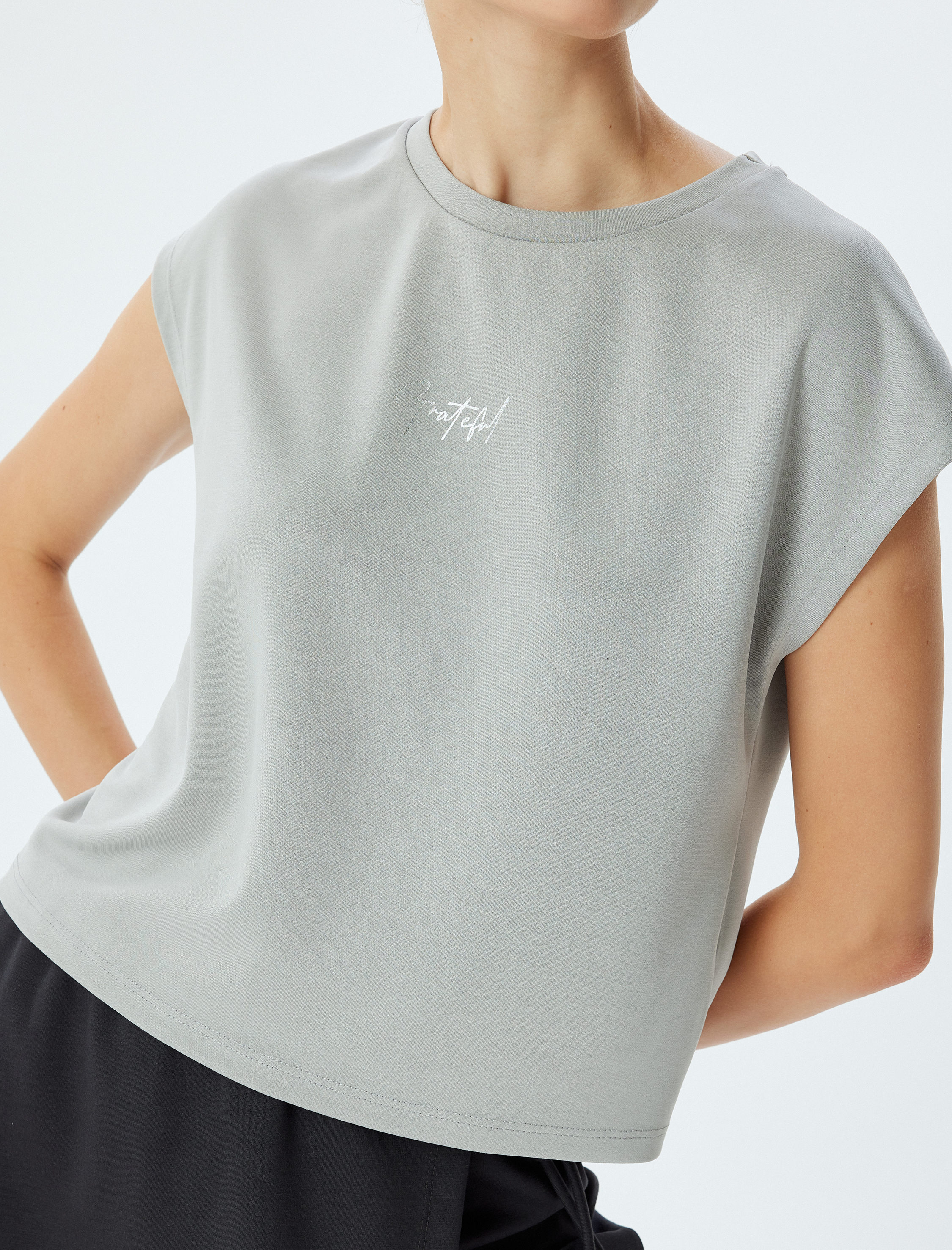   Spor Tişört Sırtı Pencere Detaylı Yarasa Kol Slogan Baskılı Kalın Modal Kumaş