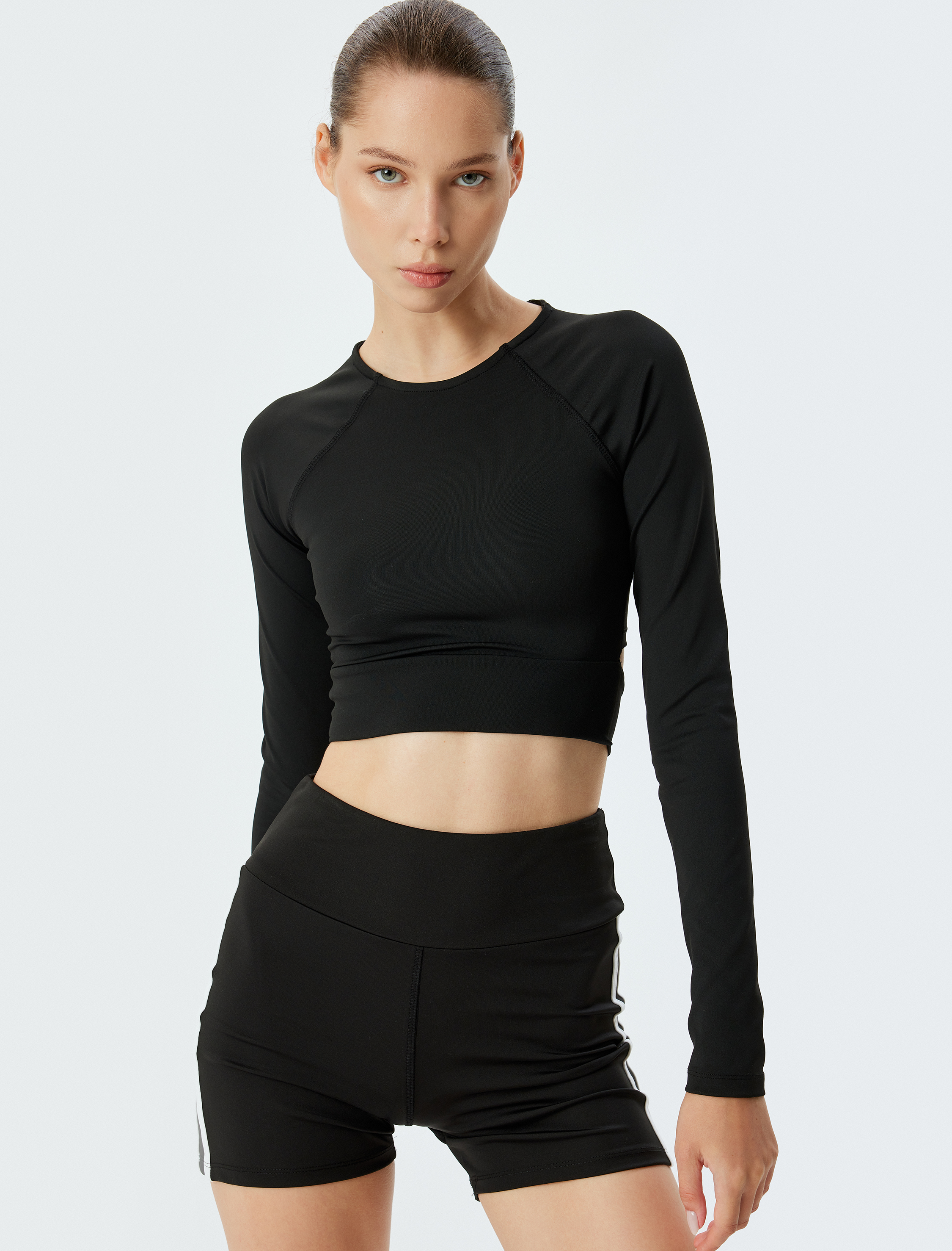   Spor Crop Tişört Uzun Kollu Bisiklet Yaka Bağlama Detaylı Slim Fit İnterlok