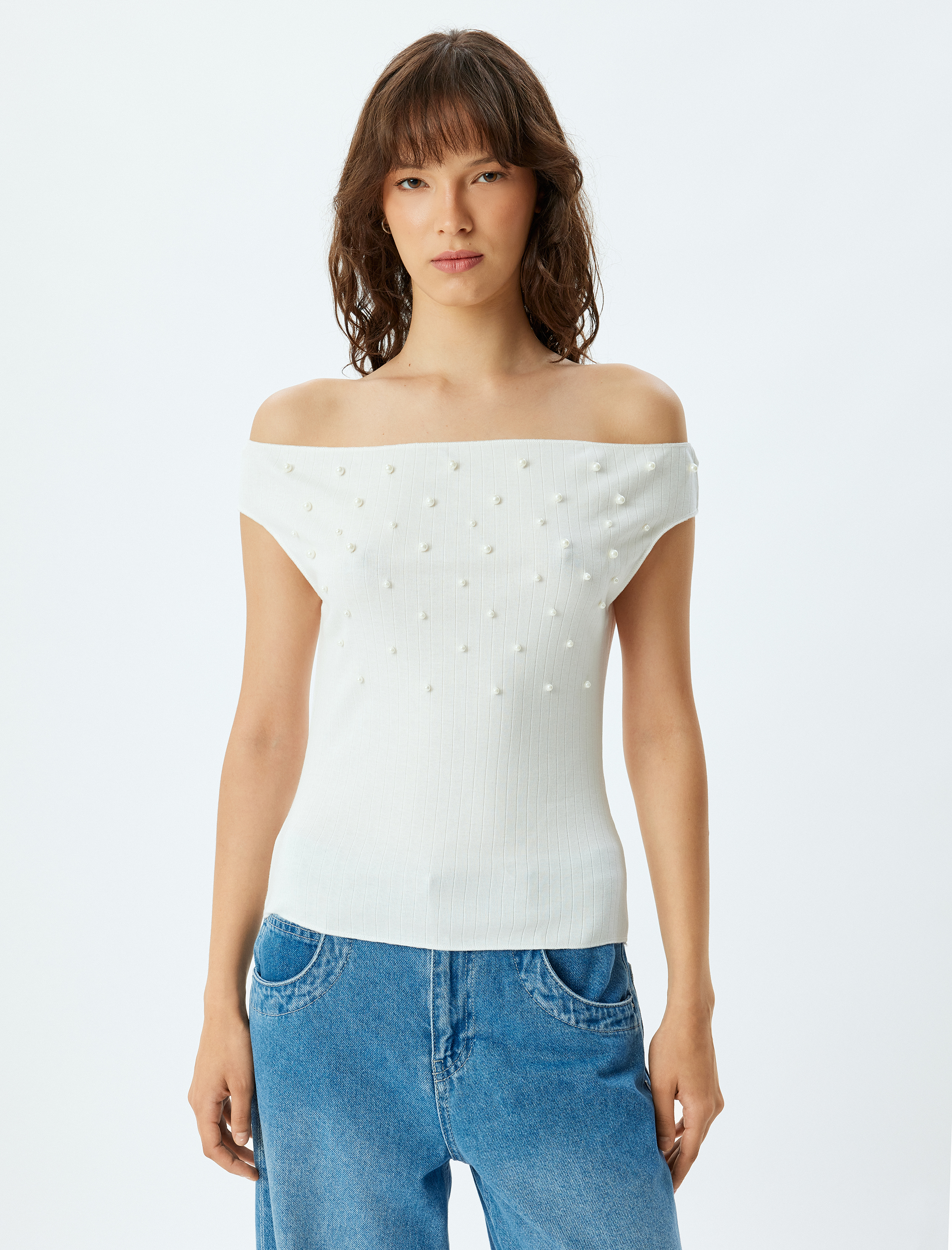   Omzu Açık Tişört İnci İşleme Detaylı Slim Fit Pamuklu