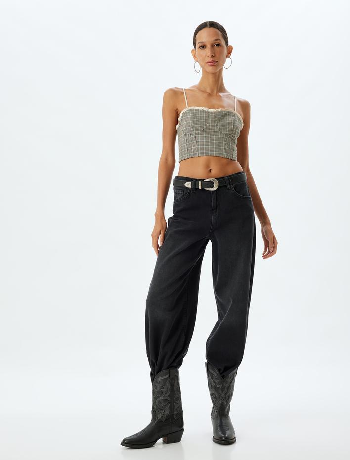  Kalp Yaka Dantel Detaylı Askılı  Ekose Crop Büstiyer