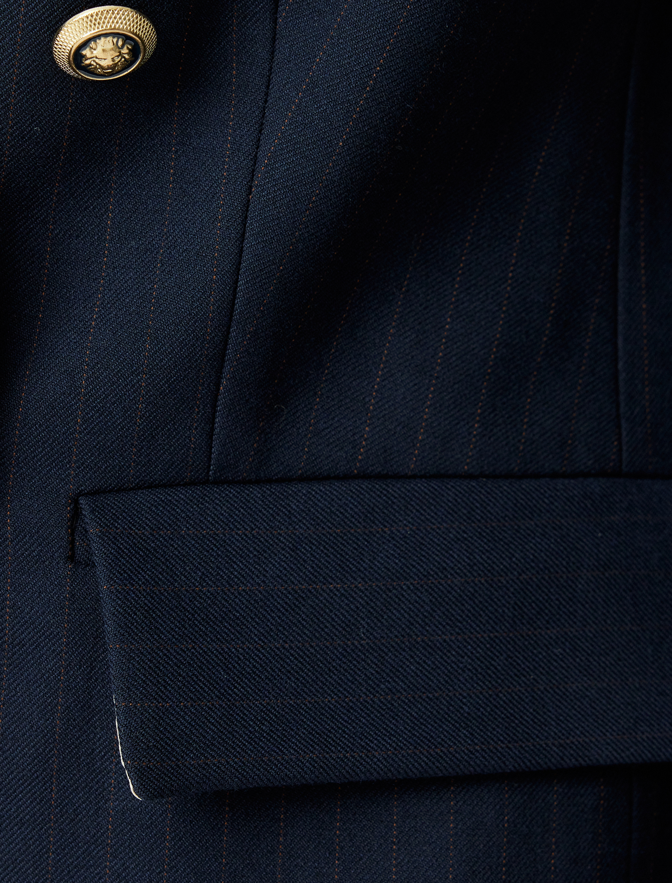   Kruvaze Blazer Ceket Bol Kalıp Kalça Boy Kapaklı Çift Cep Detaylı