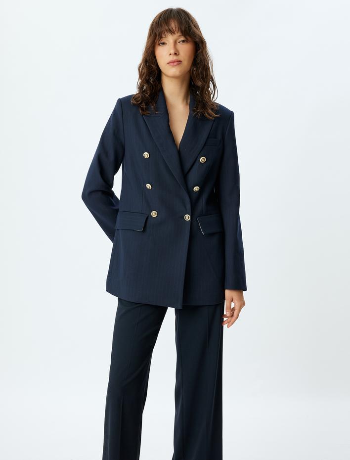  Kruvaze Blazer Ceket Bol Kalıp Kalça Boy Kapaklı Çift Cep Detaylı