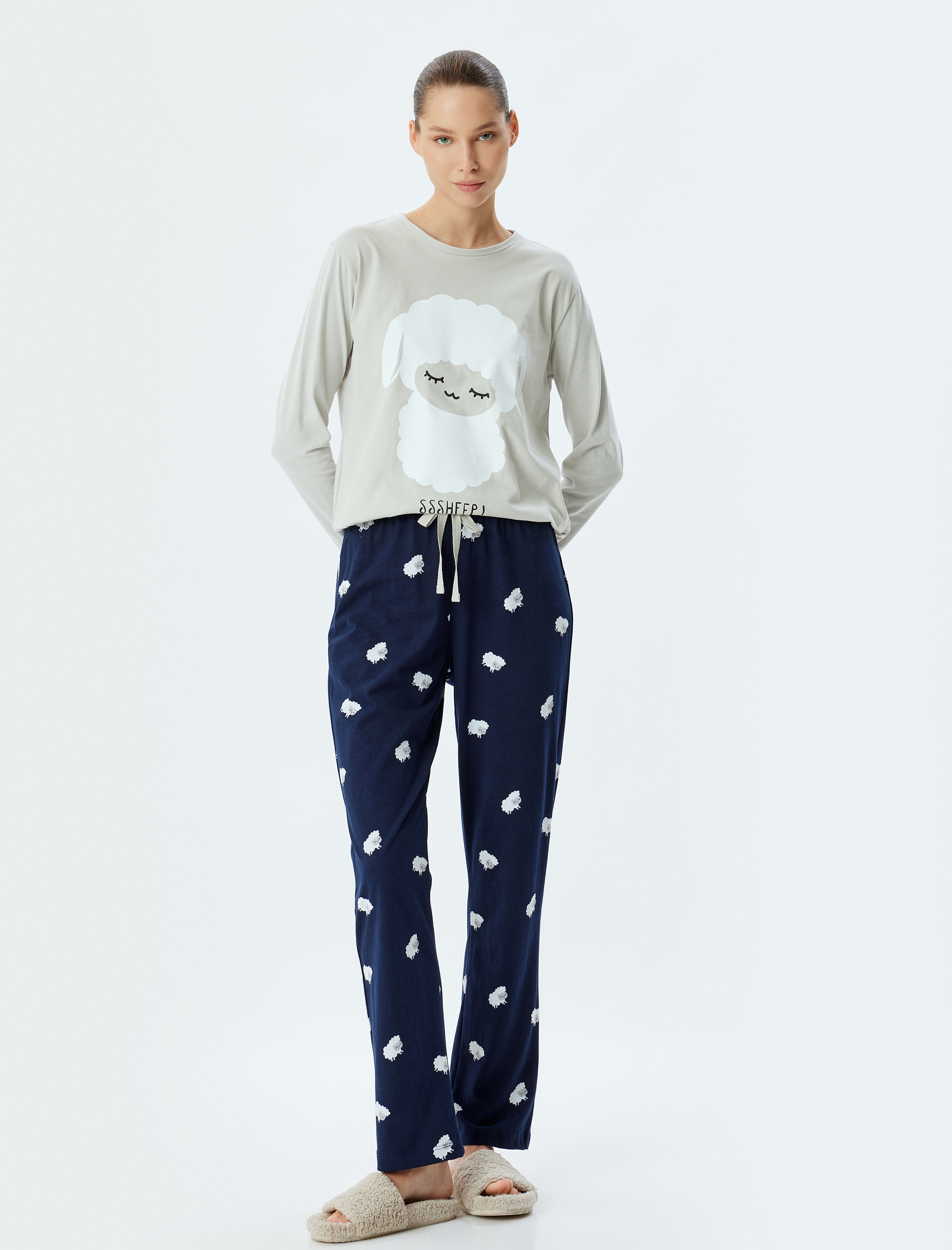   Pamuklu Pijama Takımı Baskılı Uzun Kollu Tişört ve Alt