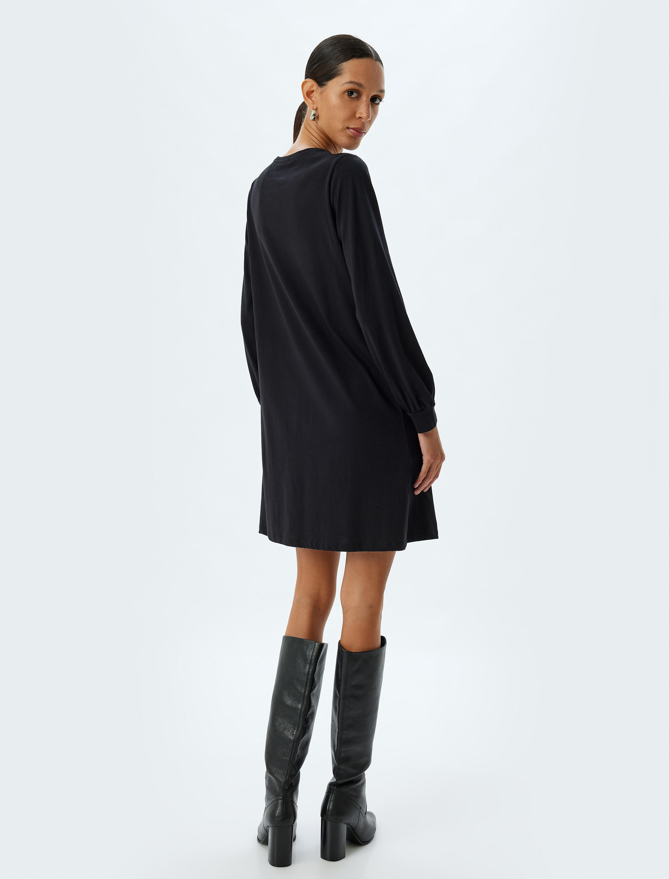 Mini Elbise Manşetli Uzun Kollu Yuvarlak Yaka Pamuklu