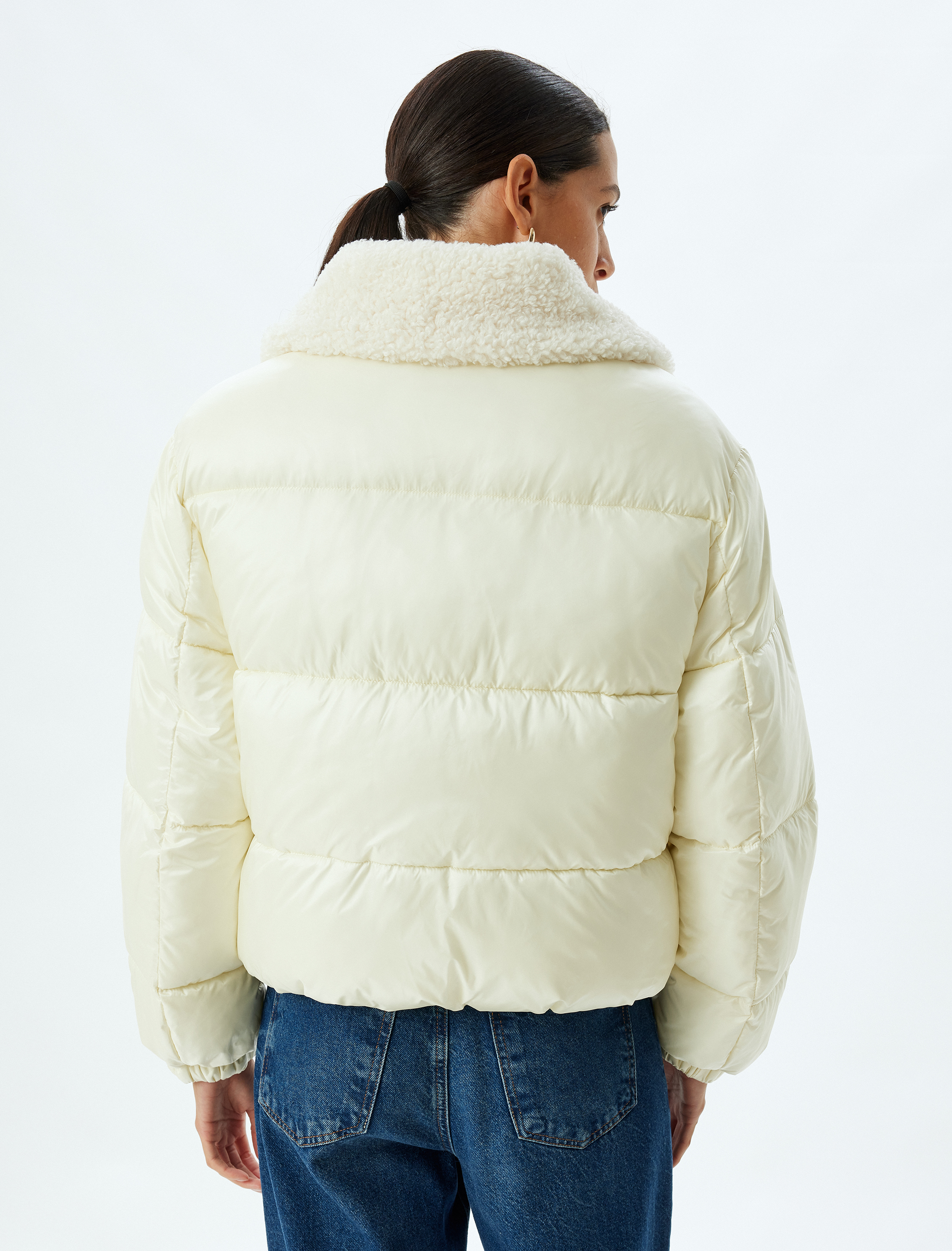 Şişme Mont Yakası Peluş Detaylı Cepli Fermuarlı