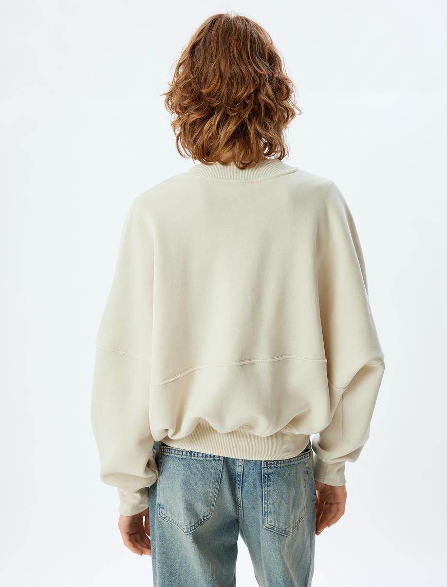   Şardonlu Oversize Fermuarlı Dikiş Detaylı Sweatshirt