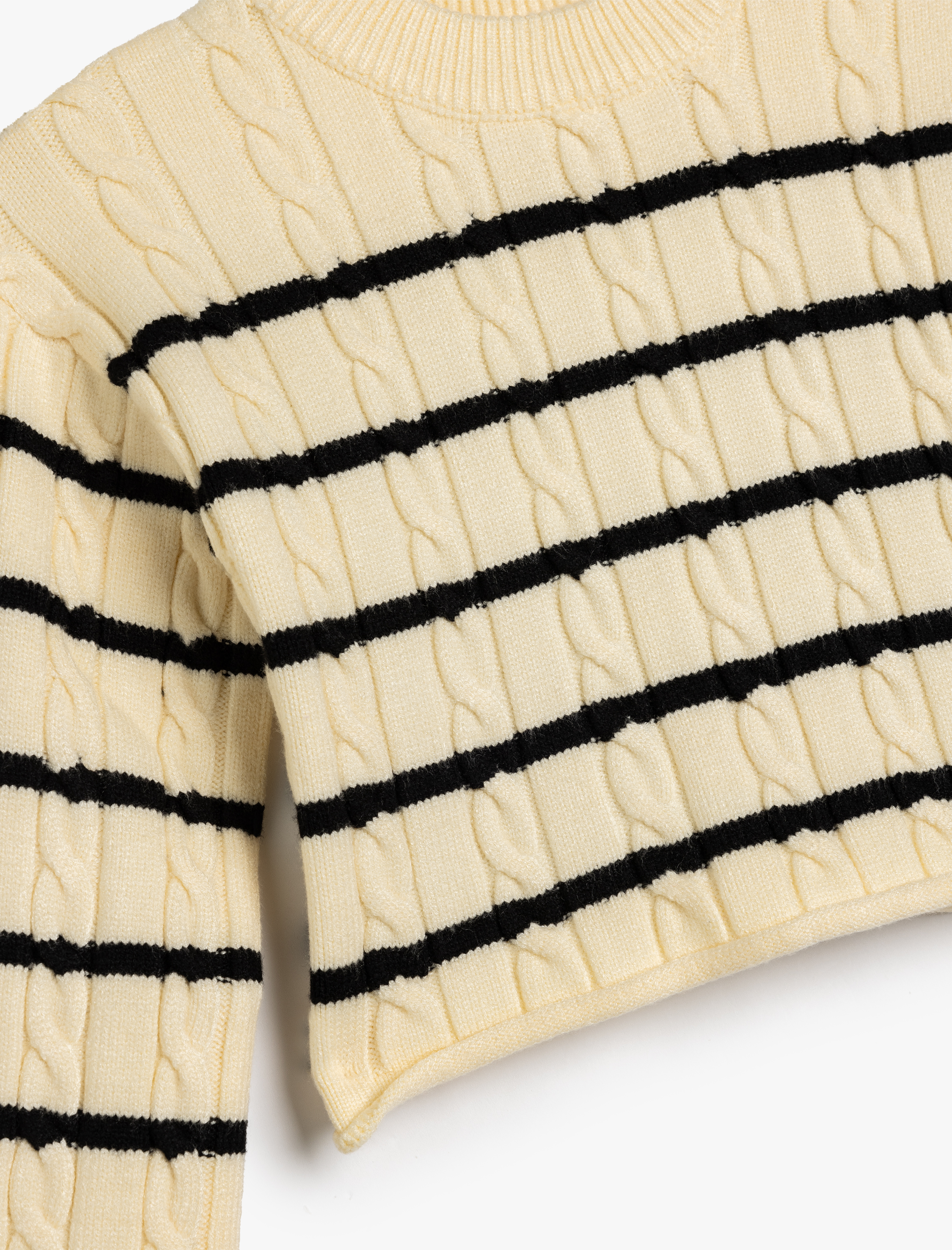 Kız Çocuk Crop Kazak Yuvarlak Yaka Dokulu Uzun Kollu