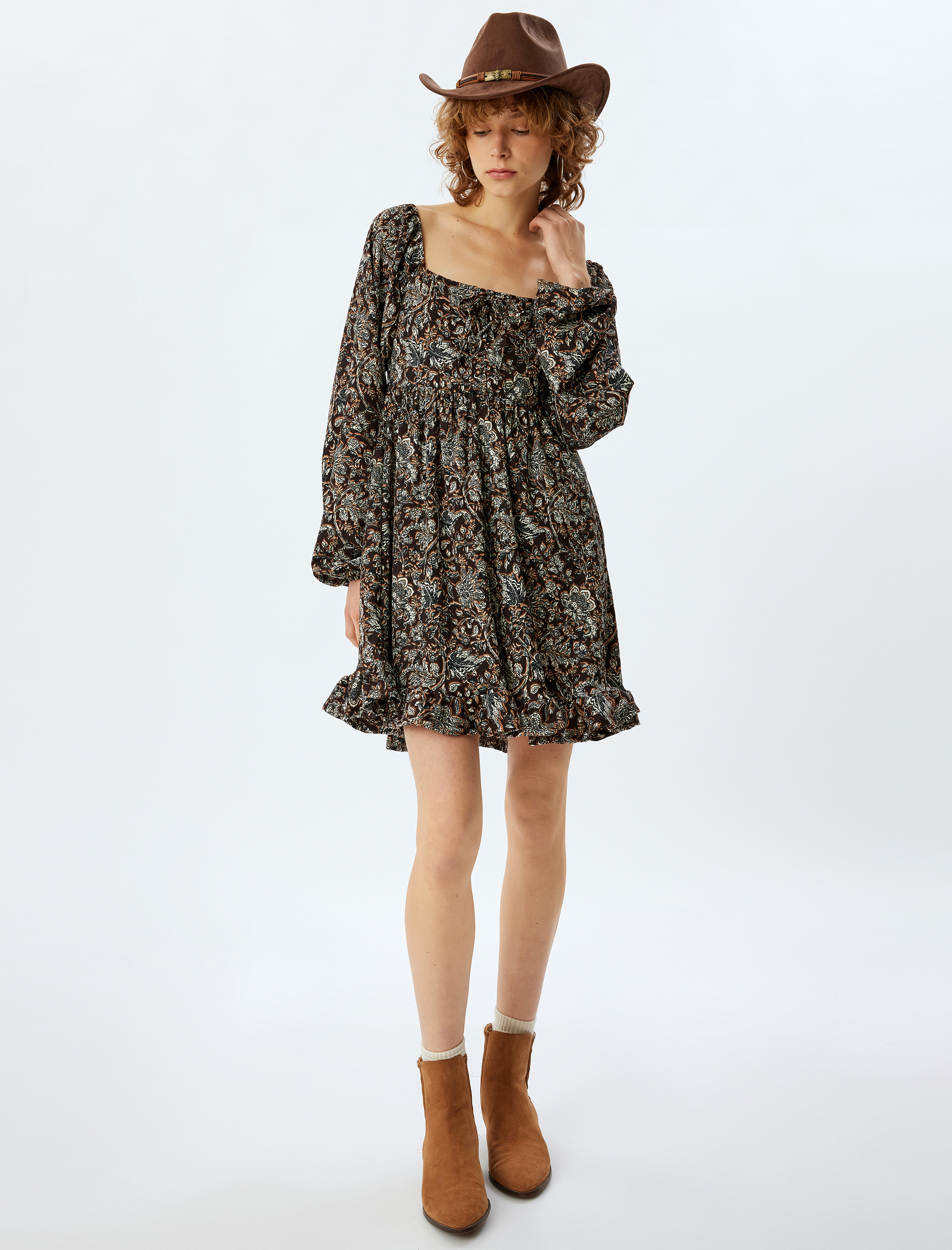   Balon Kol Elbise Mini Etnik Desenli Volanlı Bağcıklı Kare Yaka Bürümcük