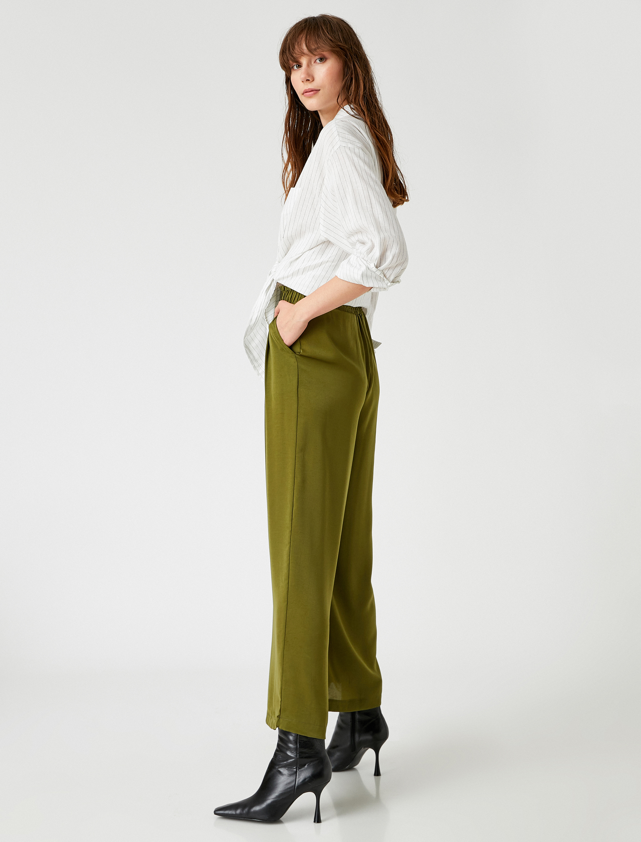   Dökümlü Pantolon Beli Lastikli Geniş Paça