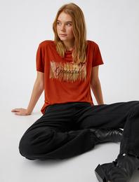 Bisiklet Yaka Kısa Kollu Baskılı Tişört