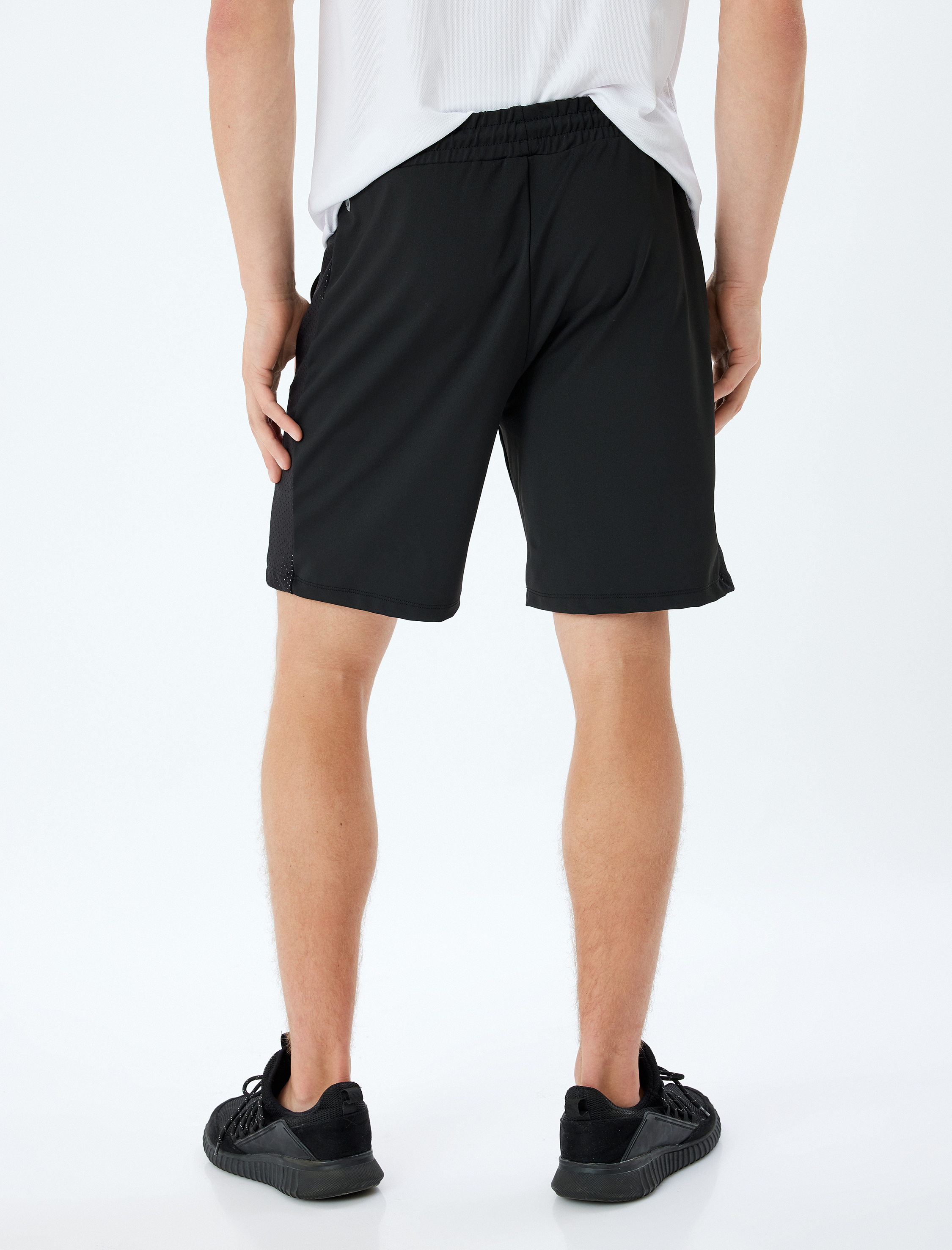 Spor Şort Kısa Beli Bağcıklı Şerit Detaylı Cepli