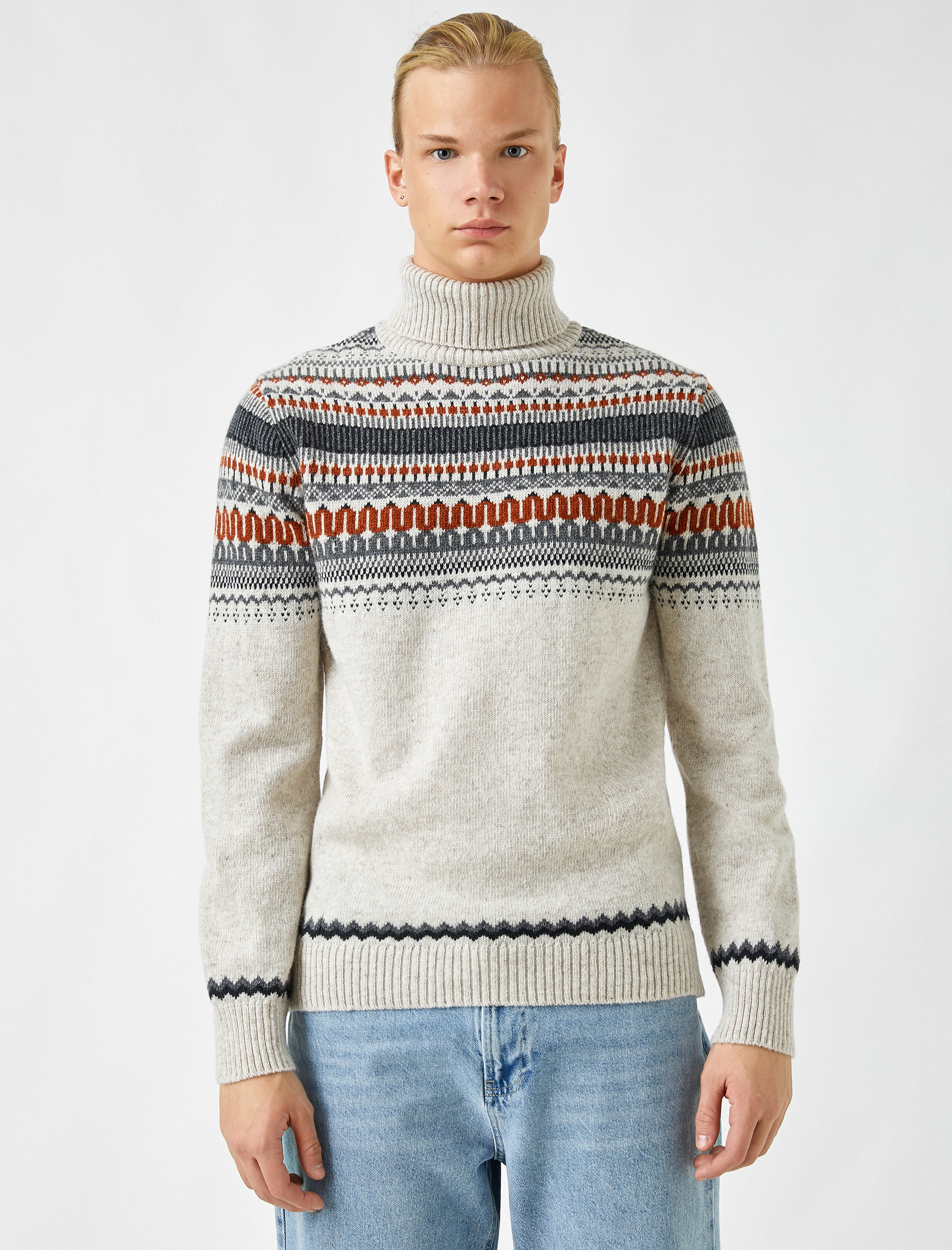   Jakarlı Boğazlı Kazak