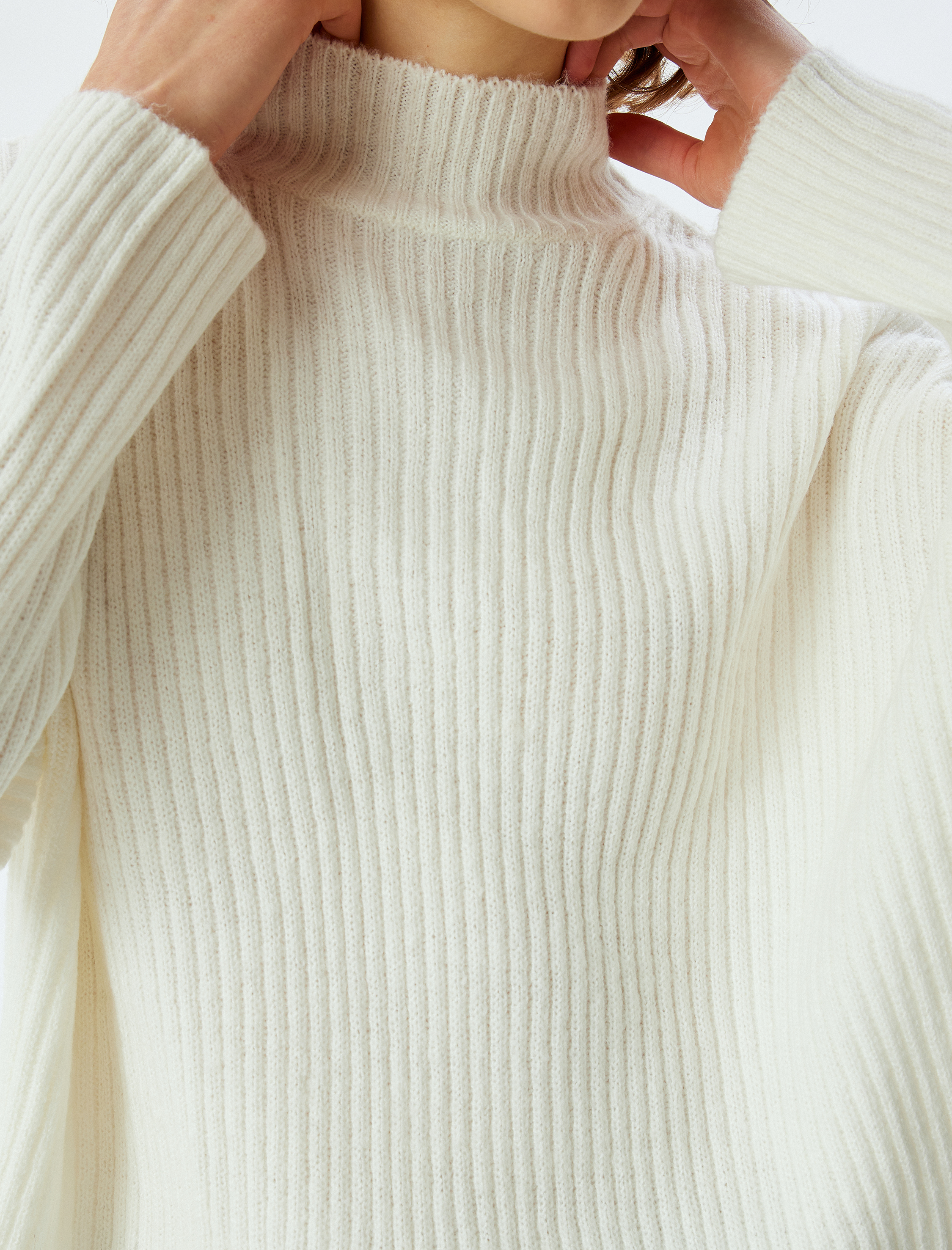   Oversize Triko Kazak Dik Yaka Uzun Kollu Dokulu