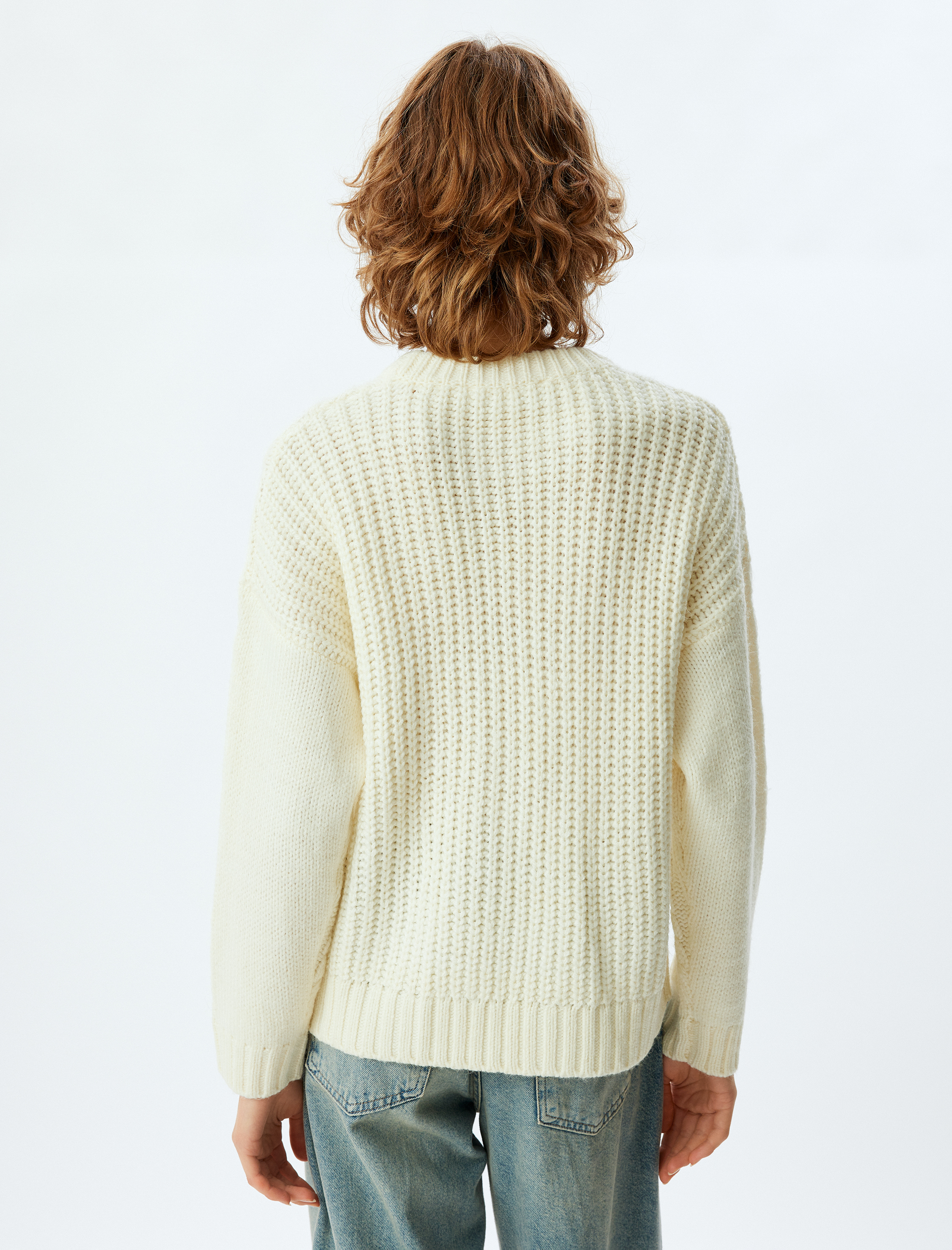   Bisiklet Yaka Kazak Triko Püskül Detaylı Örgü Dokulu Uzun Kollu