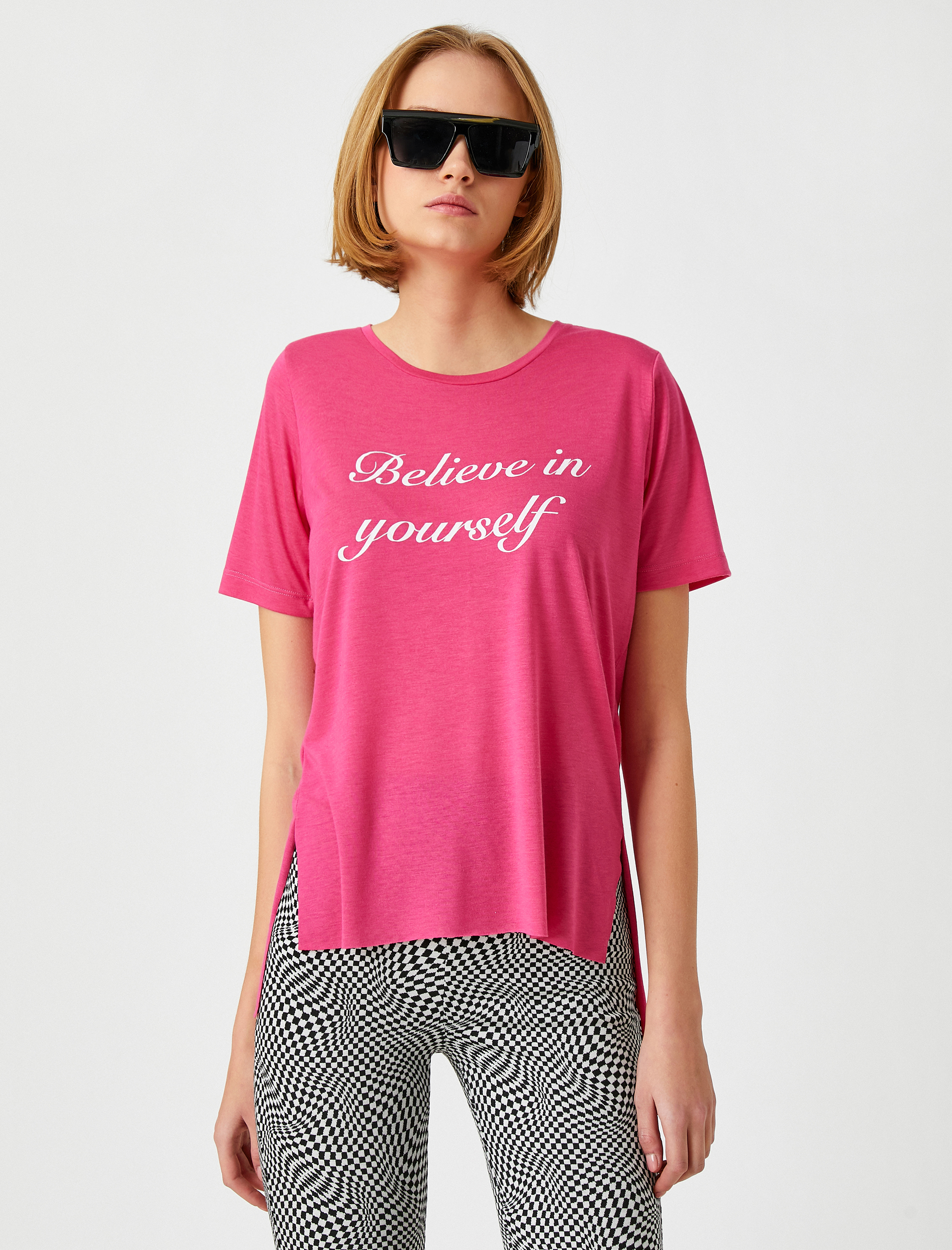   Bisiklet Yaka Kısa Kollu Baskılı Tişört