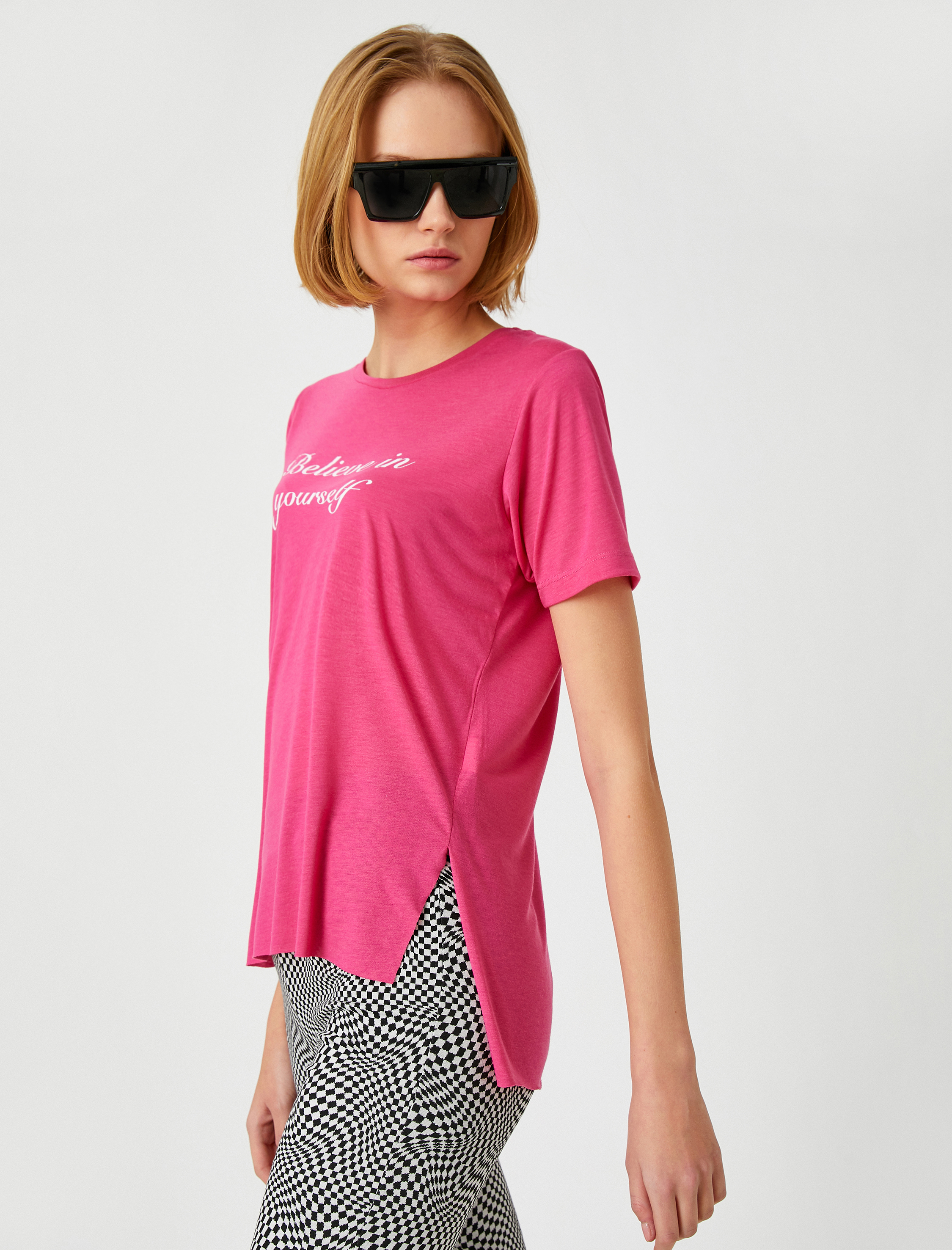   Bisiklet Yaka Kısa Kollu Baskılı Tişört