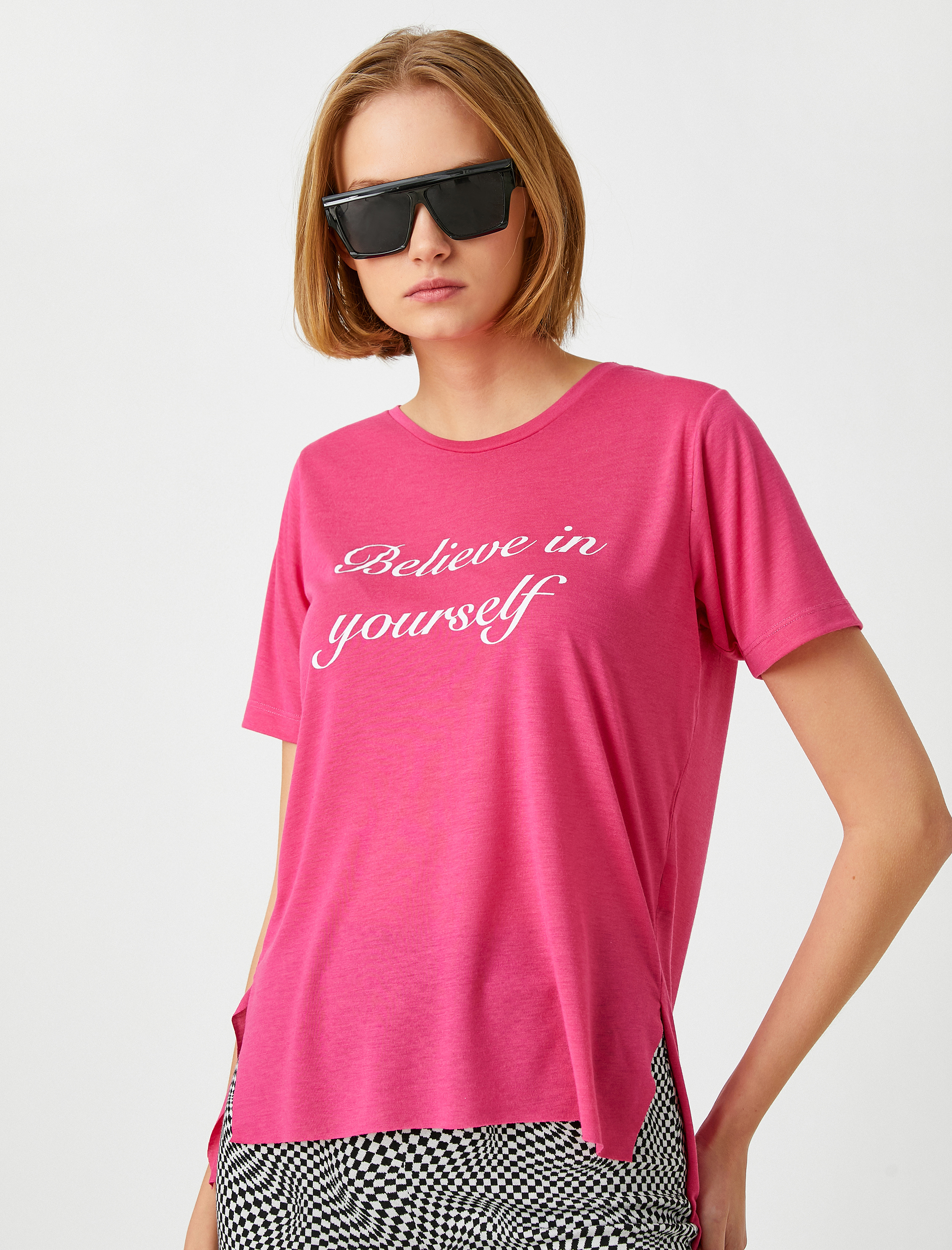   Bisiklet Yaka Kısa Kollu Baskılı Tişört