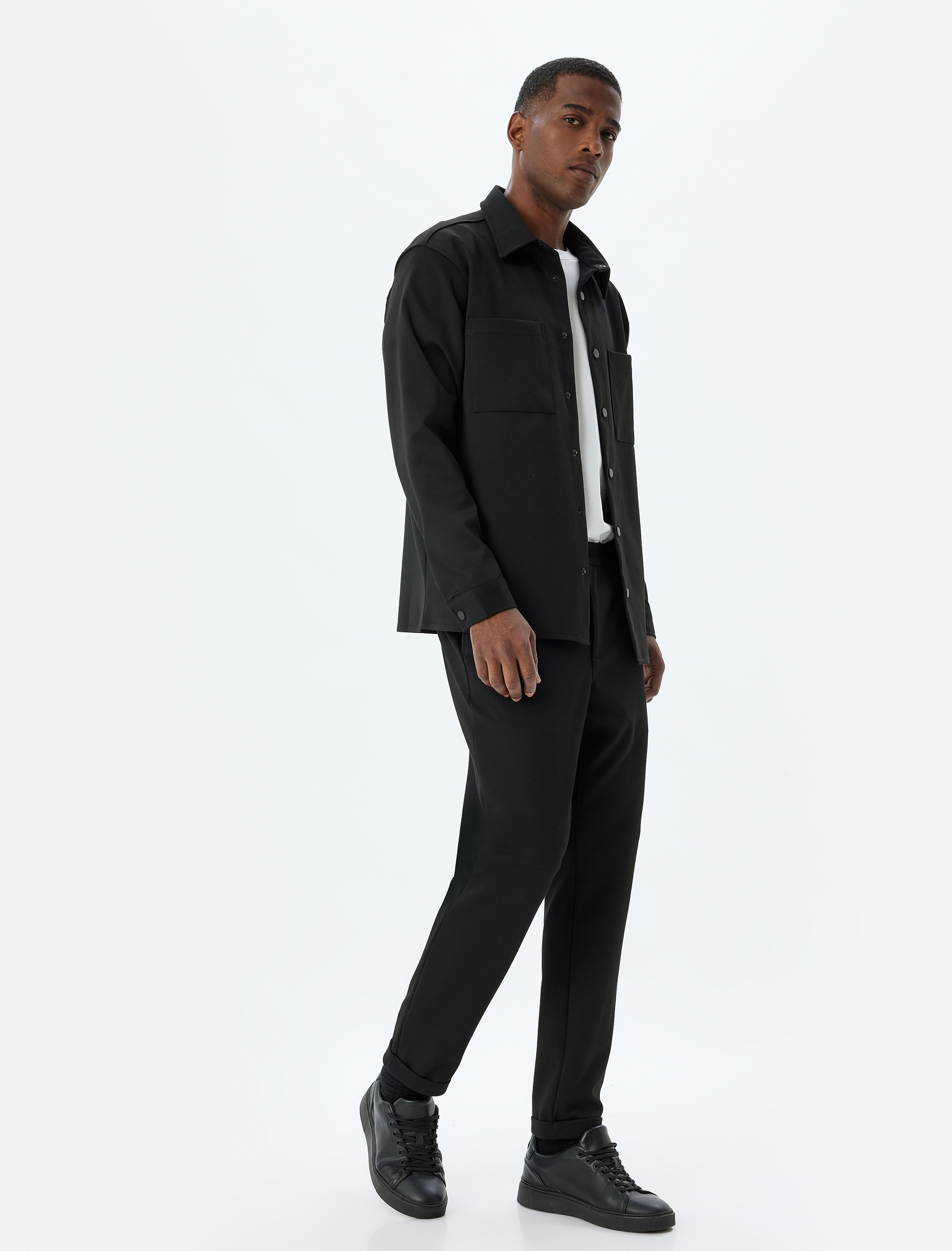   Çıt Çıt Düğmeli Regular Fit Viskon Karışımlı Cep Detaylı Uzun Kollu Gömlek