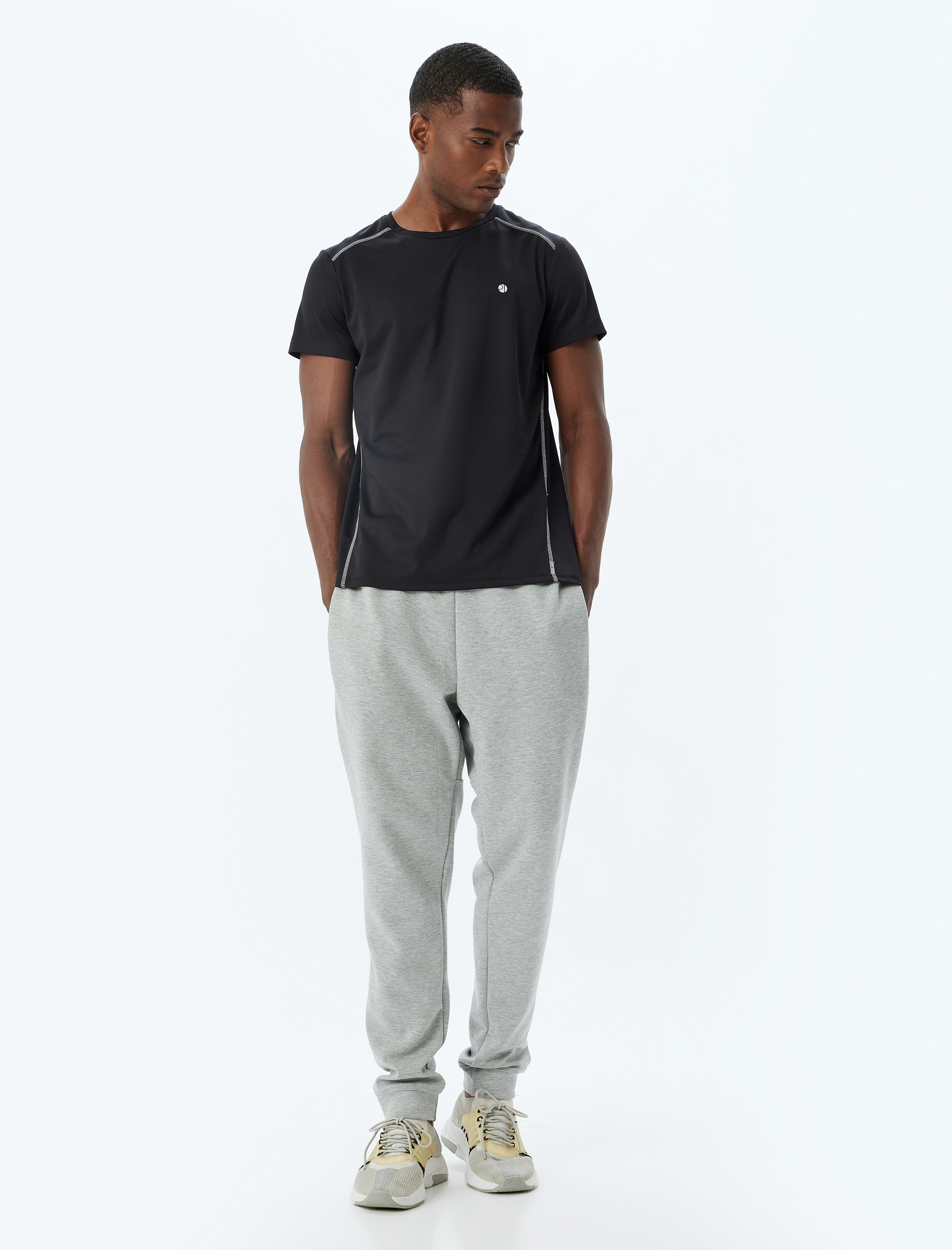   Spor Eşofman Altı Jogger Beli Bağcıklı Scuba Kumaş Çizgi Detaylı Cepli Pamuk Karışımlı