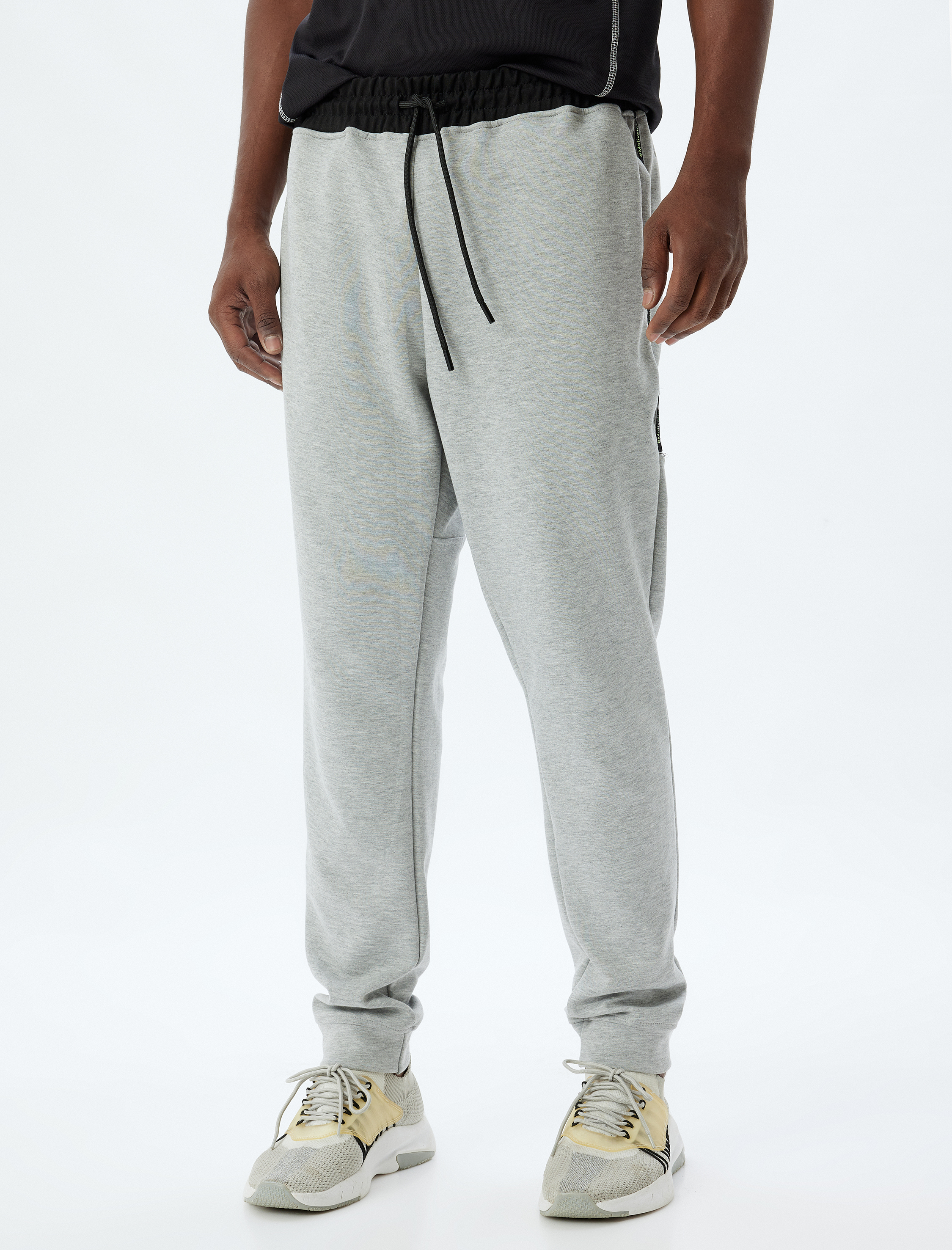   Spor Eşofman Altı Jogger Beli Bağcıklı Scuba Kumaş Çizgi Detaylı Cepli Pamuk Karışımlı