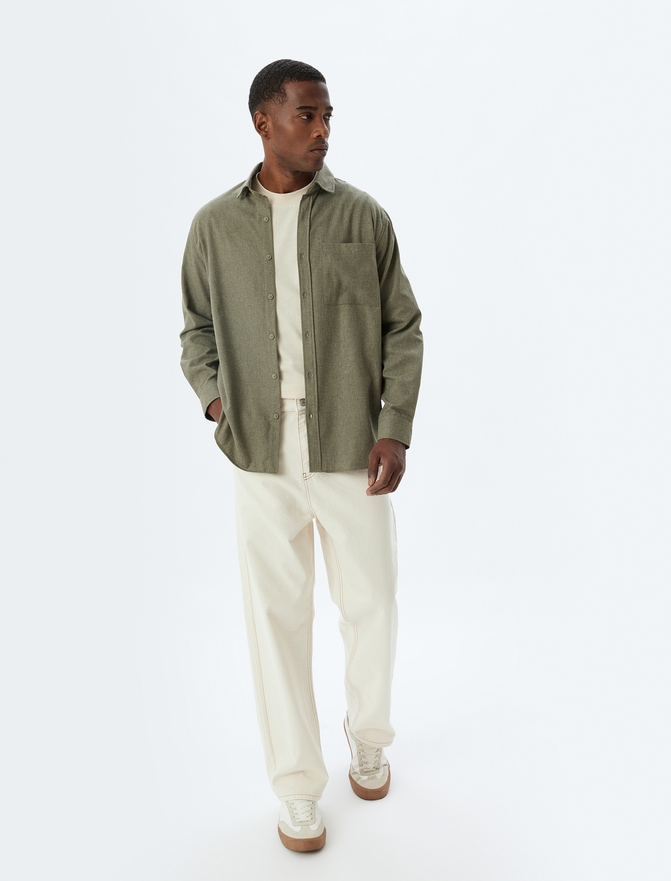   Klasik Gömlek Uzun Kollu Cep Detaylı Pamuk Karışımlı Regular Fit