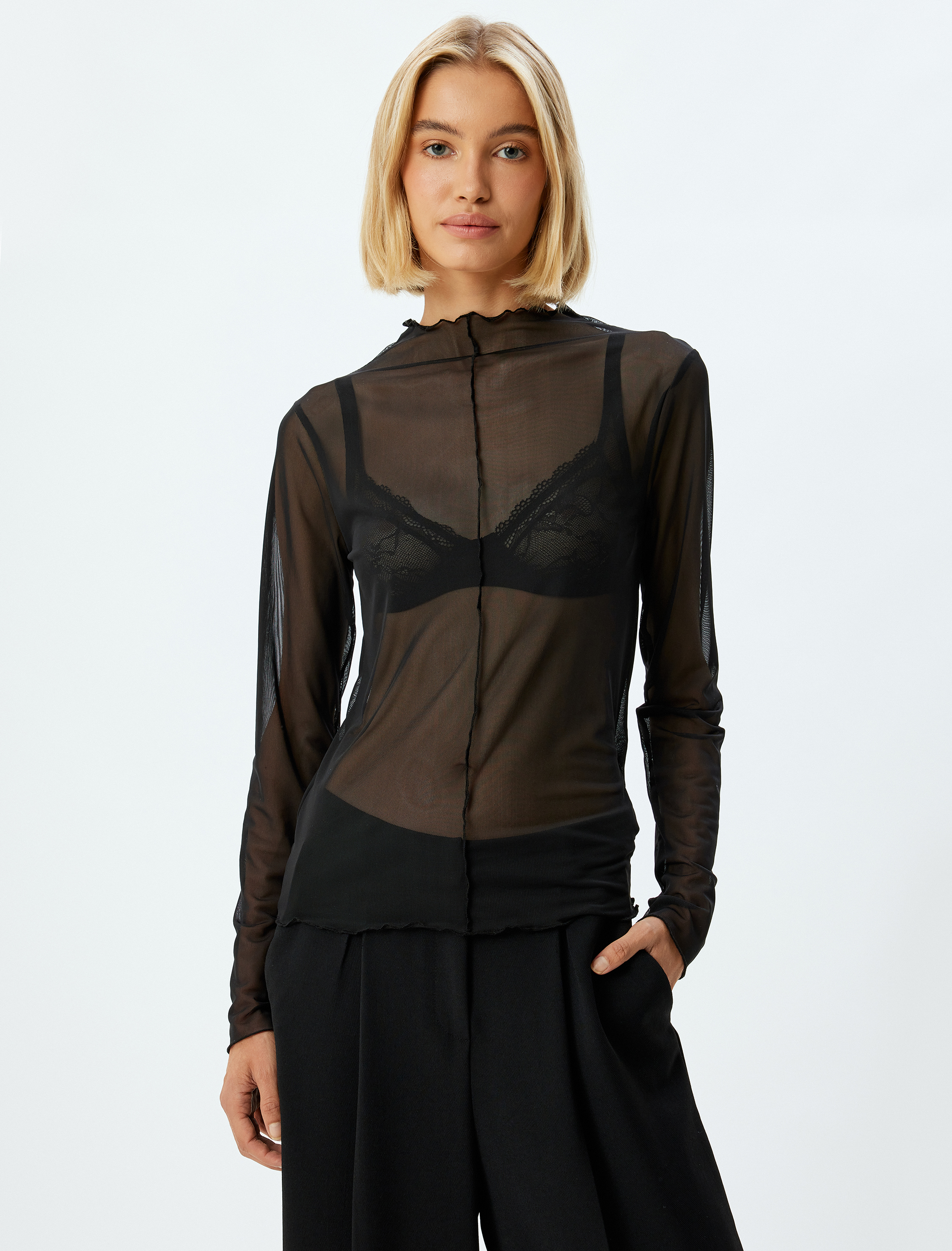   Transparan Tül Dik Yaka Uzun Kollu Tişört