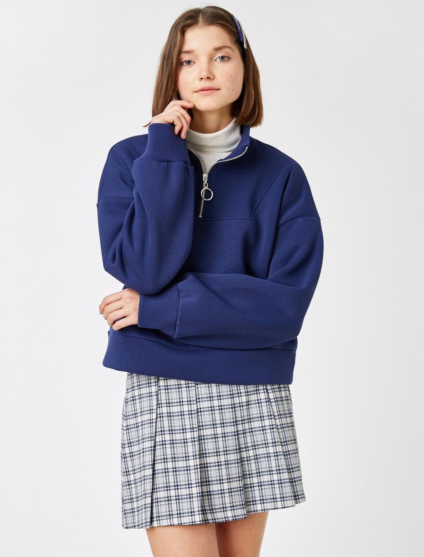   Dik Yaka Fermuarlı Sweatshirt