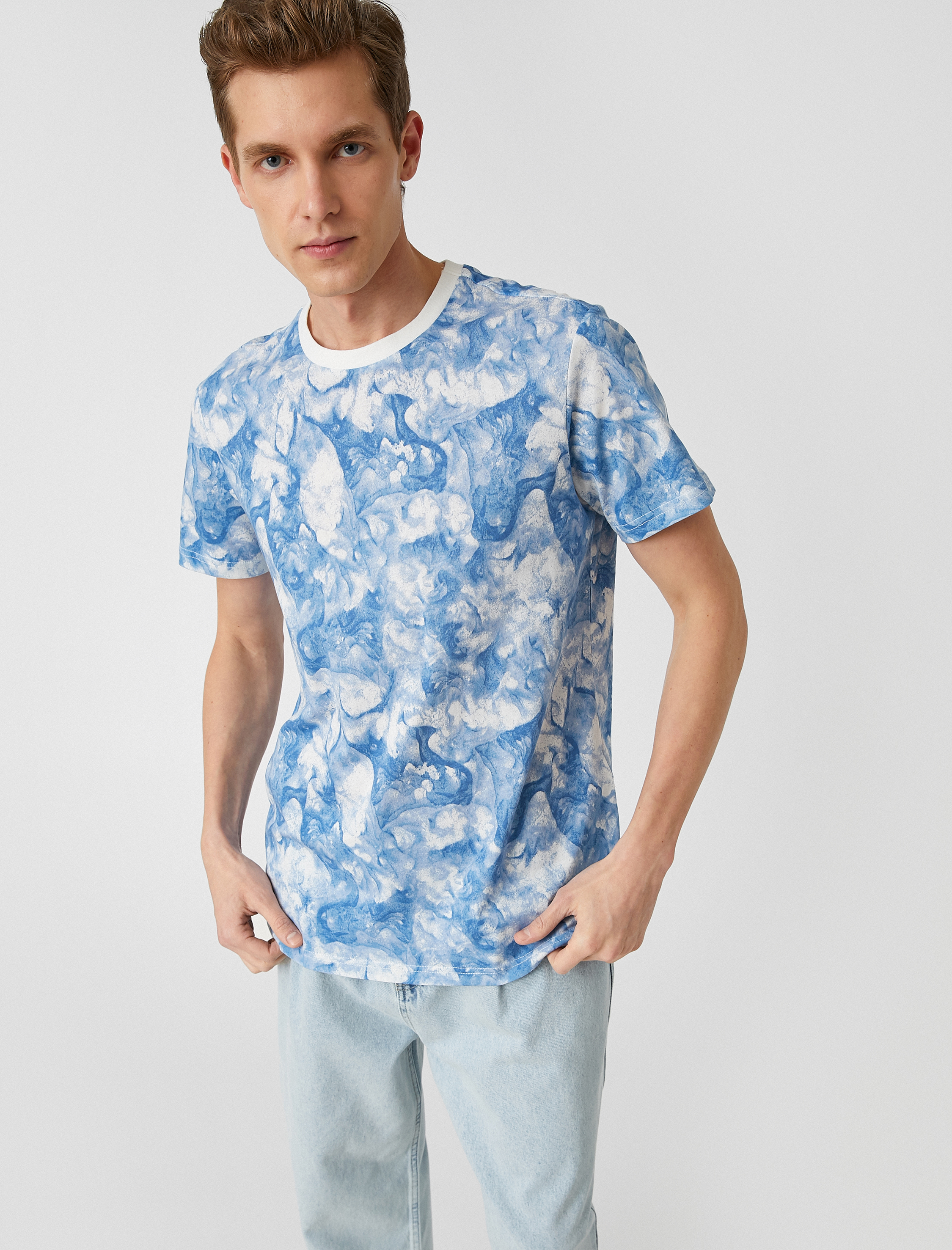   Sulu Boya Temalı Tişört