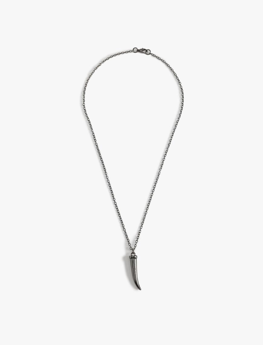  Erkek Zincir Kolye Metal Charm Detaylı Sallantılı