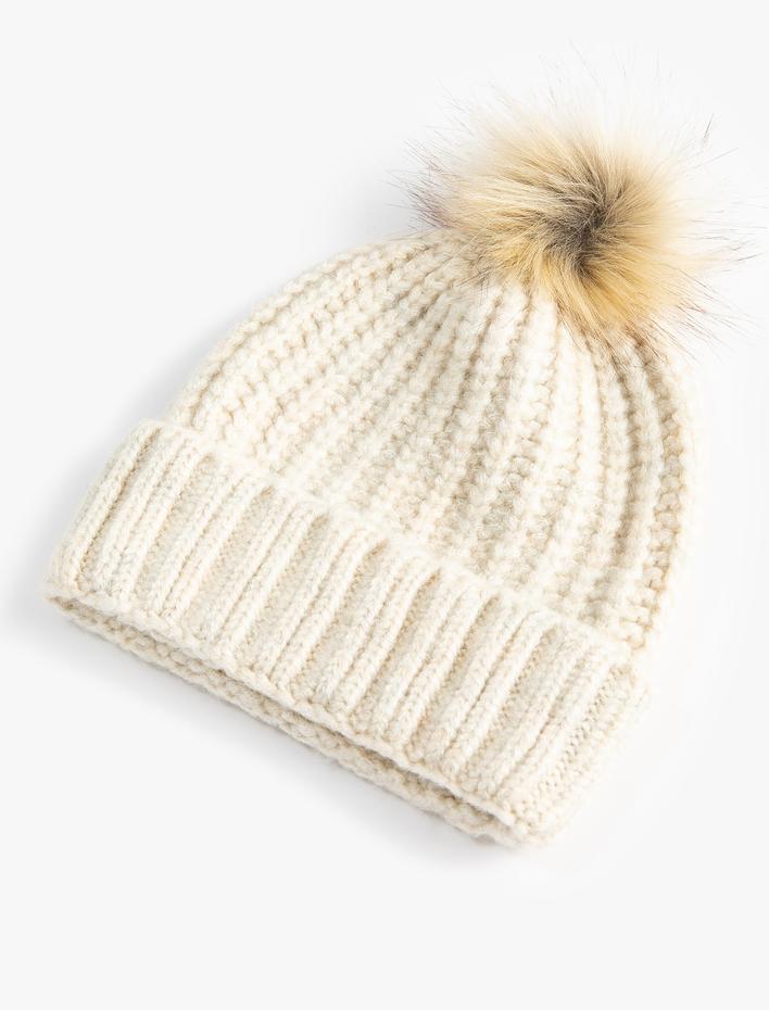 Kadın Lastikli Örgü Bere Kenarları Katlı Peluş Ponpon Detaylı