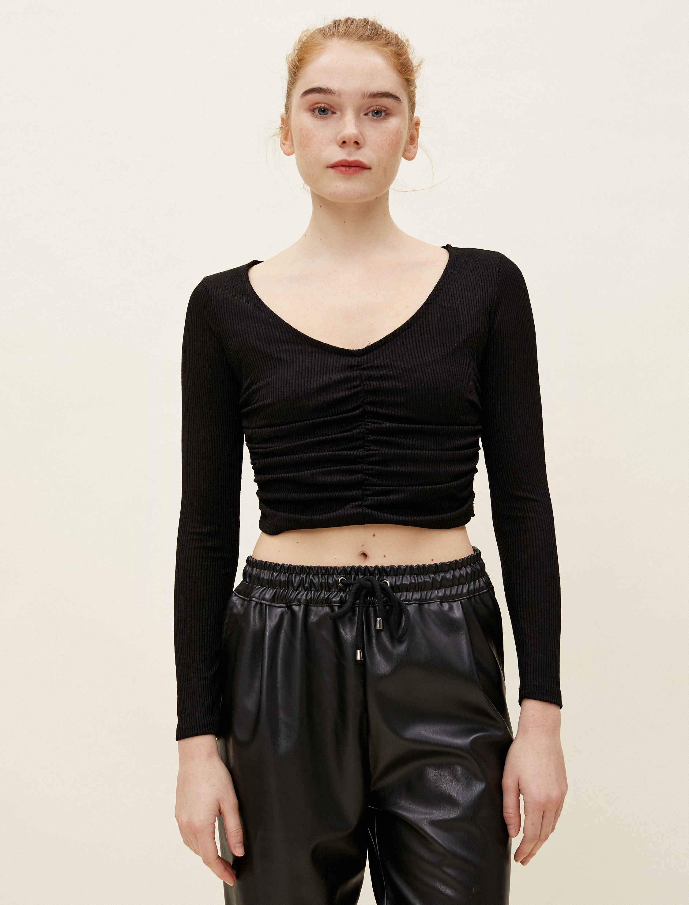   Crop Uzun Kollu Tişört Büzgülü