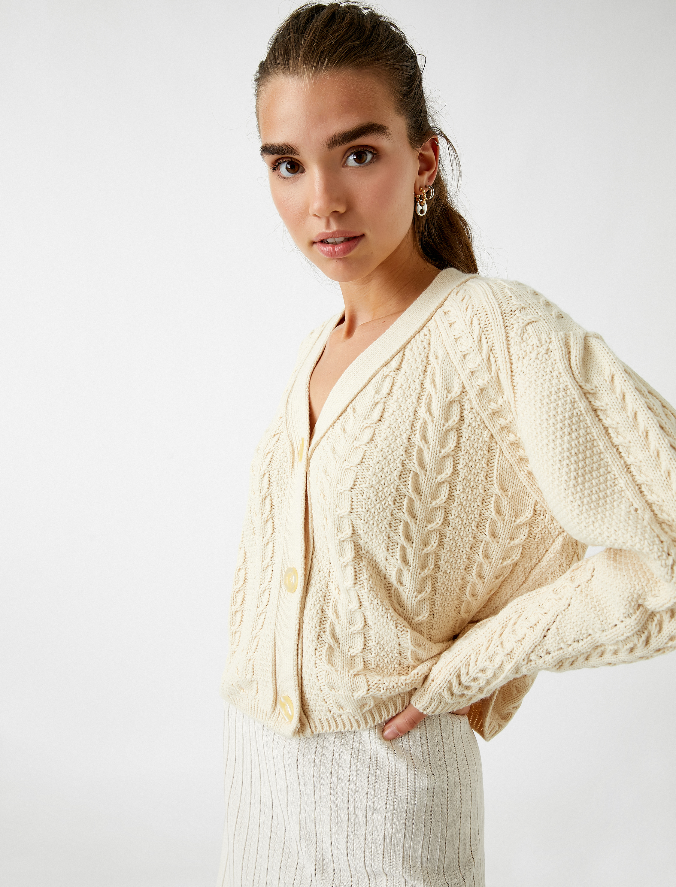   Düğmeli Triko Hırka