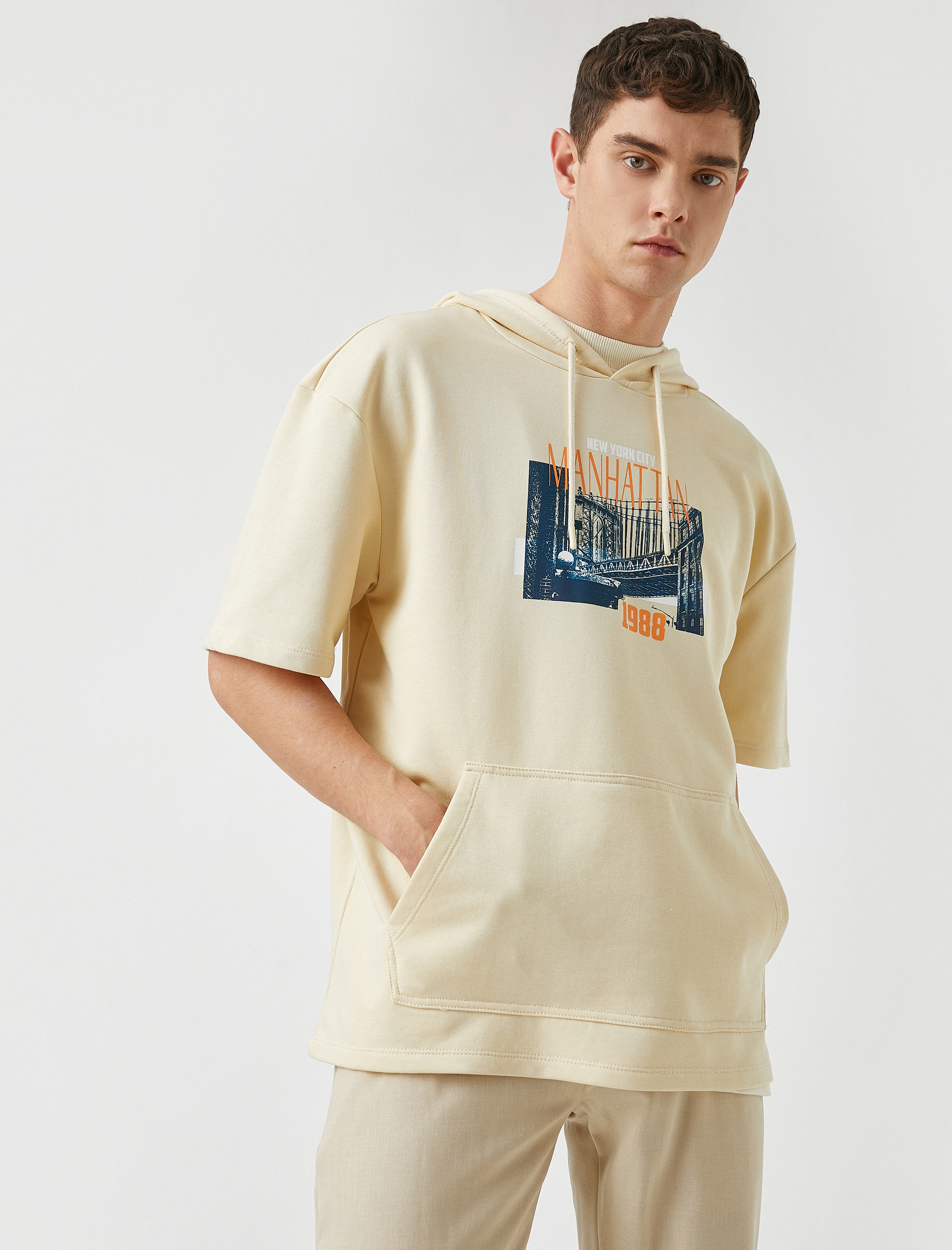   Baskılı Kısa Kollu Kapüşonlu Sweatshirt