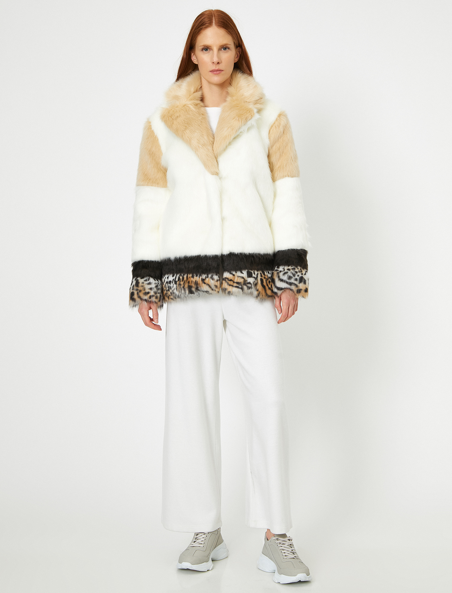 Suni Kürk Detaylı Kaban