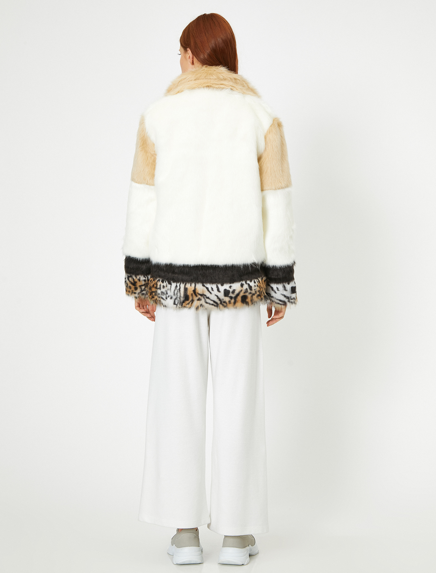 Suni Kürk Detaylı Kaban