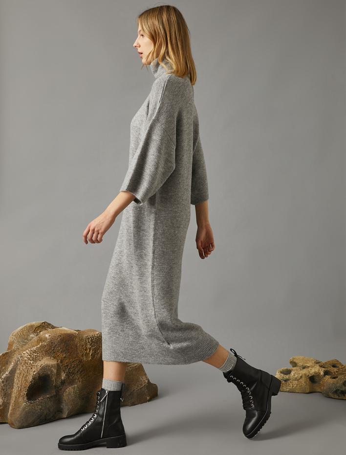  Yarasa Kollu Balıkçı Yaka Uzun Triko Elbise